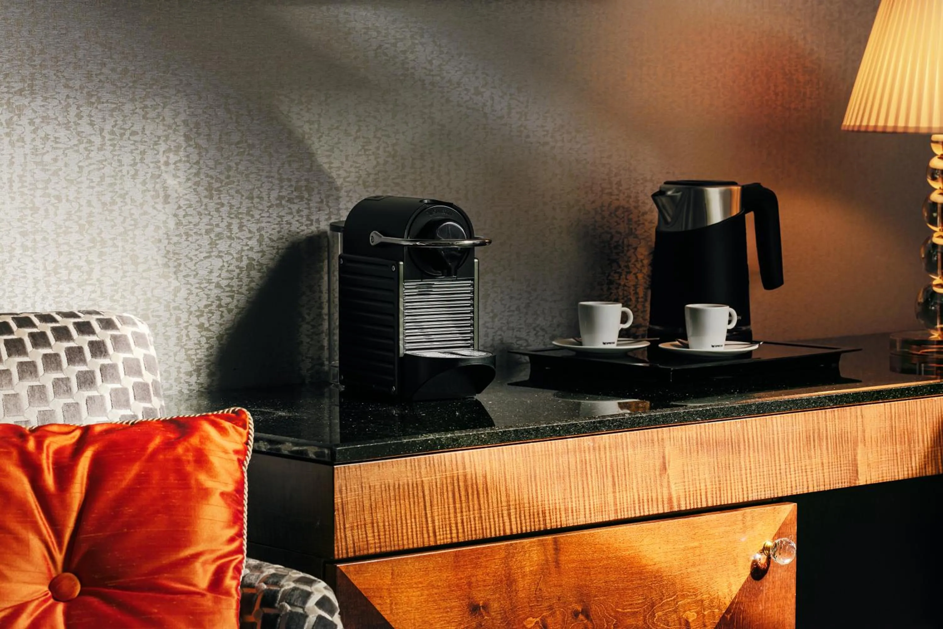 Coffee/tea facilities in COSMOPOLITAN Hotel Prague