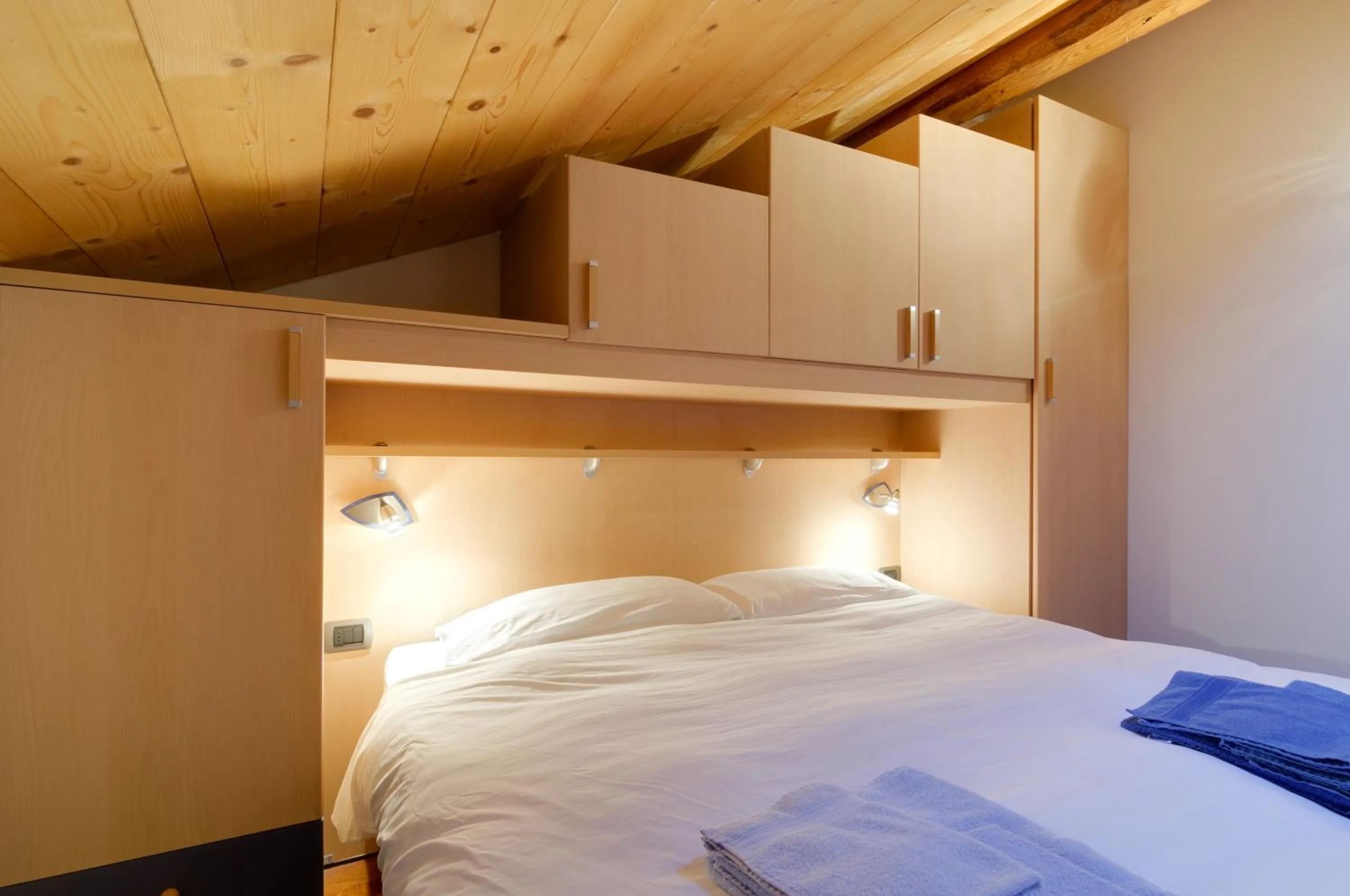 Bedroom, Bed in Apartments Trettel