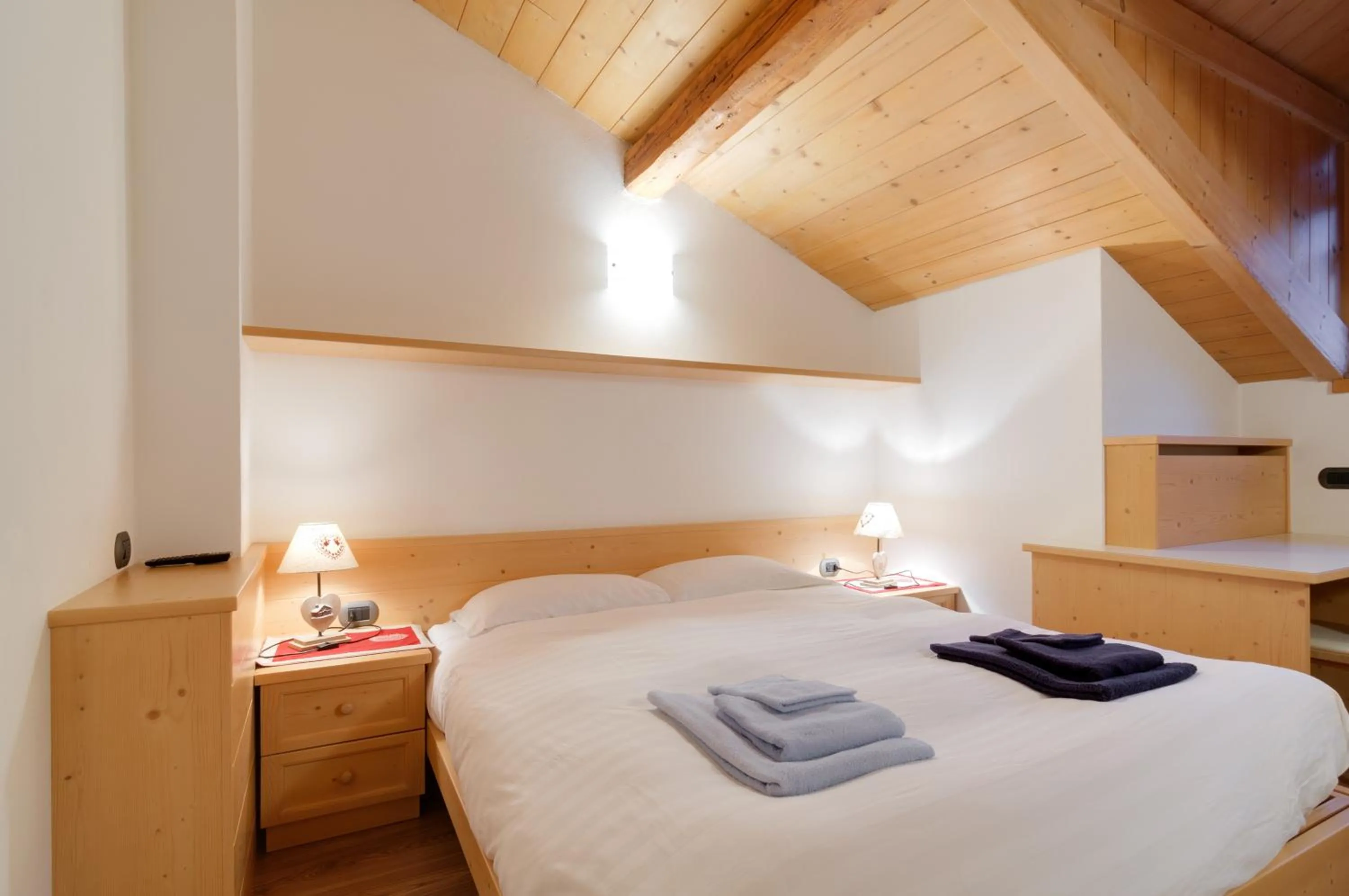 Bedroom, Bed in Apartments Trettel