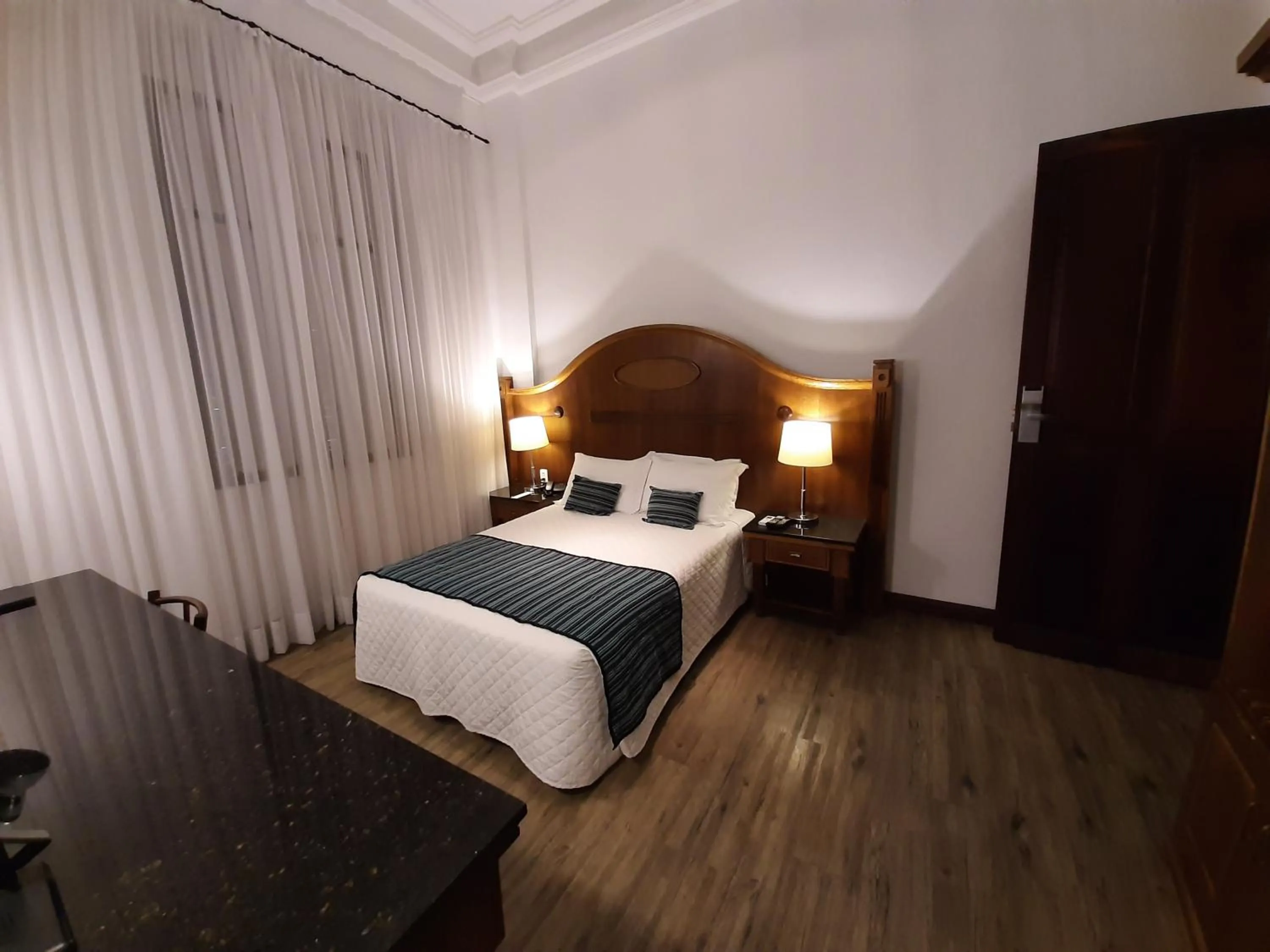 Bedroom, Bed in Johnscher by SJ - San Juan Curitiba