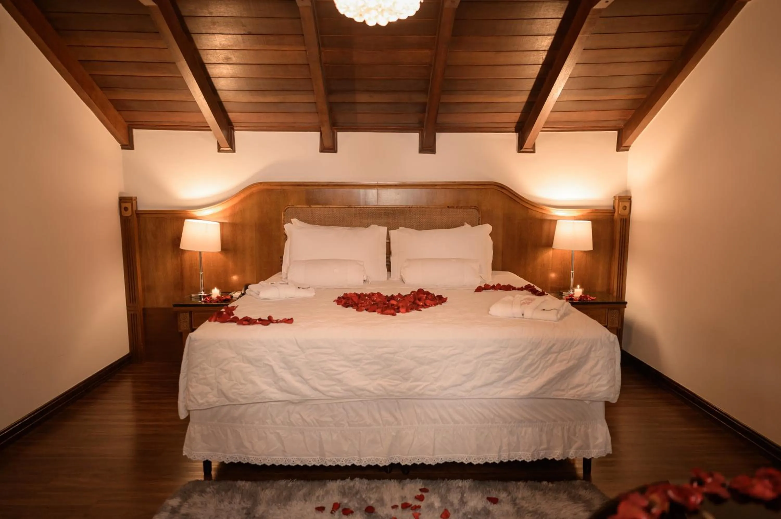 Bed in Johnscher by SJ - San Juan Curitiba