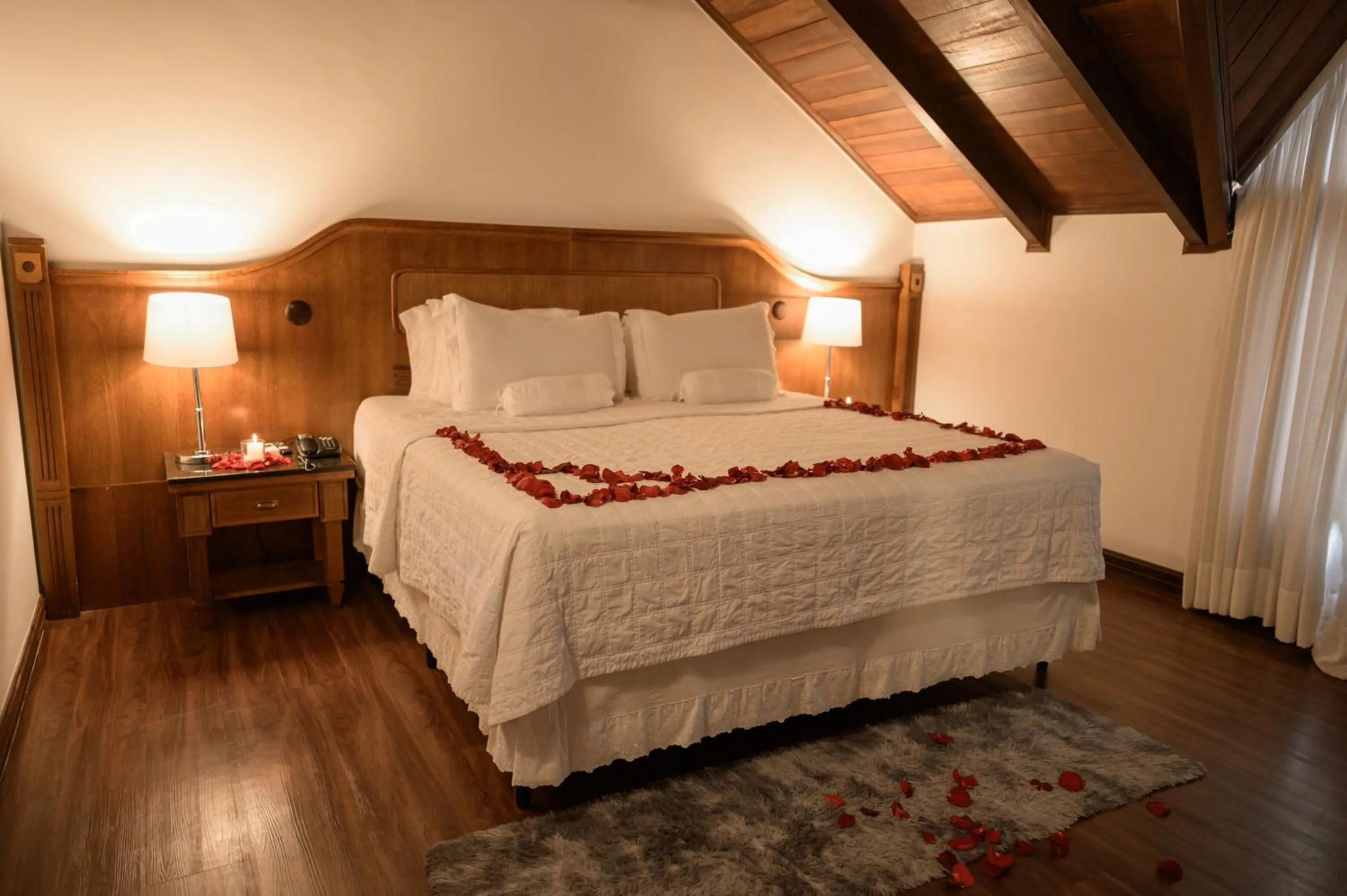 Bed in Johnscher by SJ - San Juan Curitiba