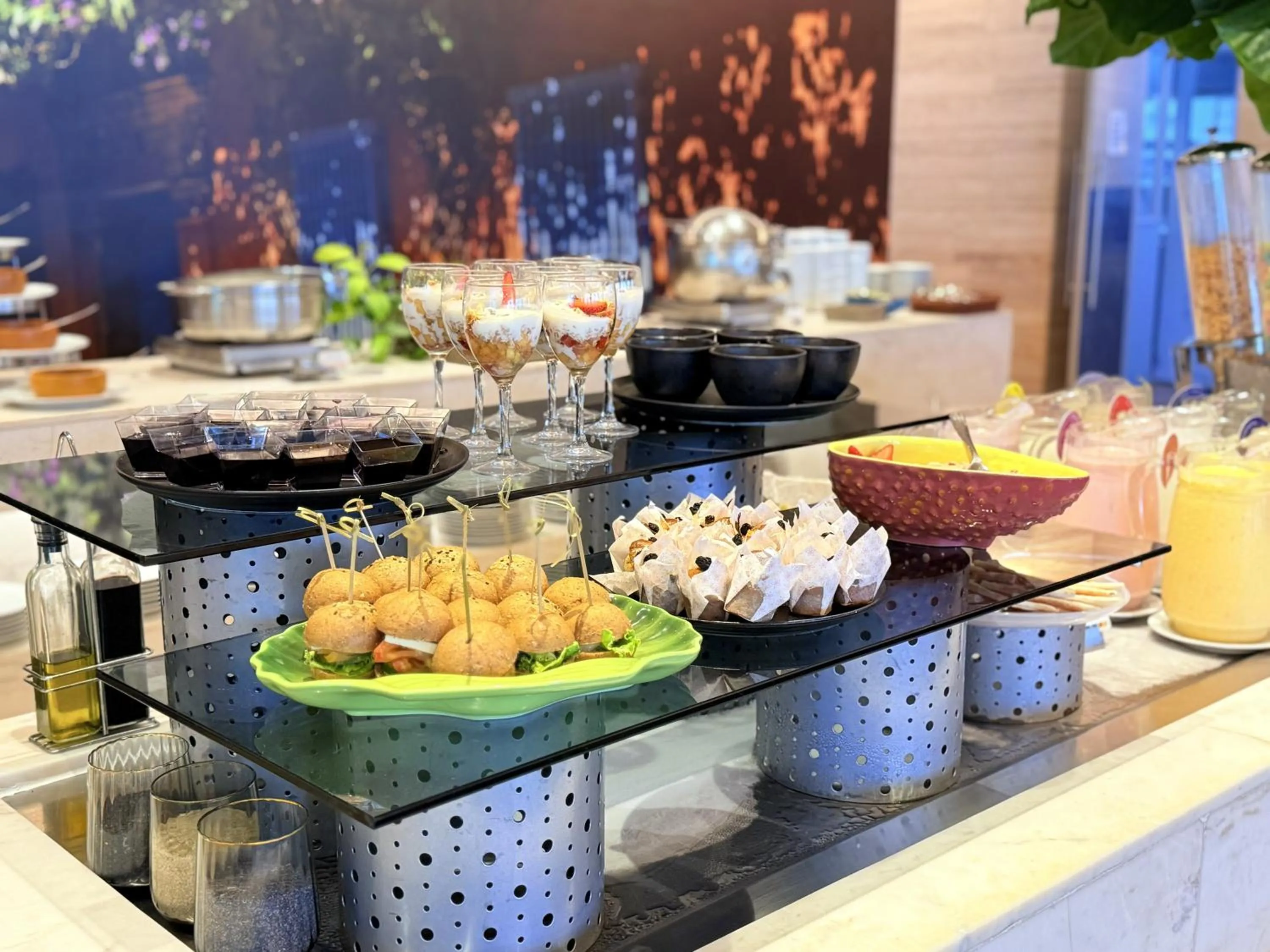 Restaurant/places to eat in Estelar Cartagena de Indias Hotel y Centro de Convenciones