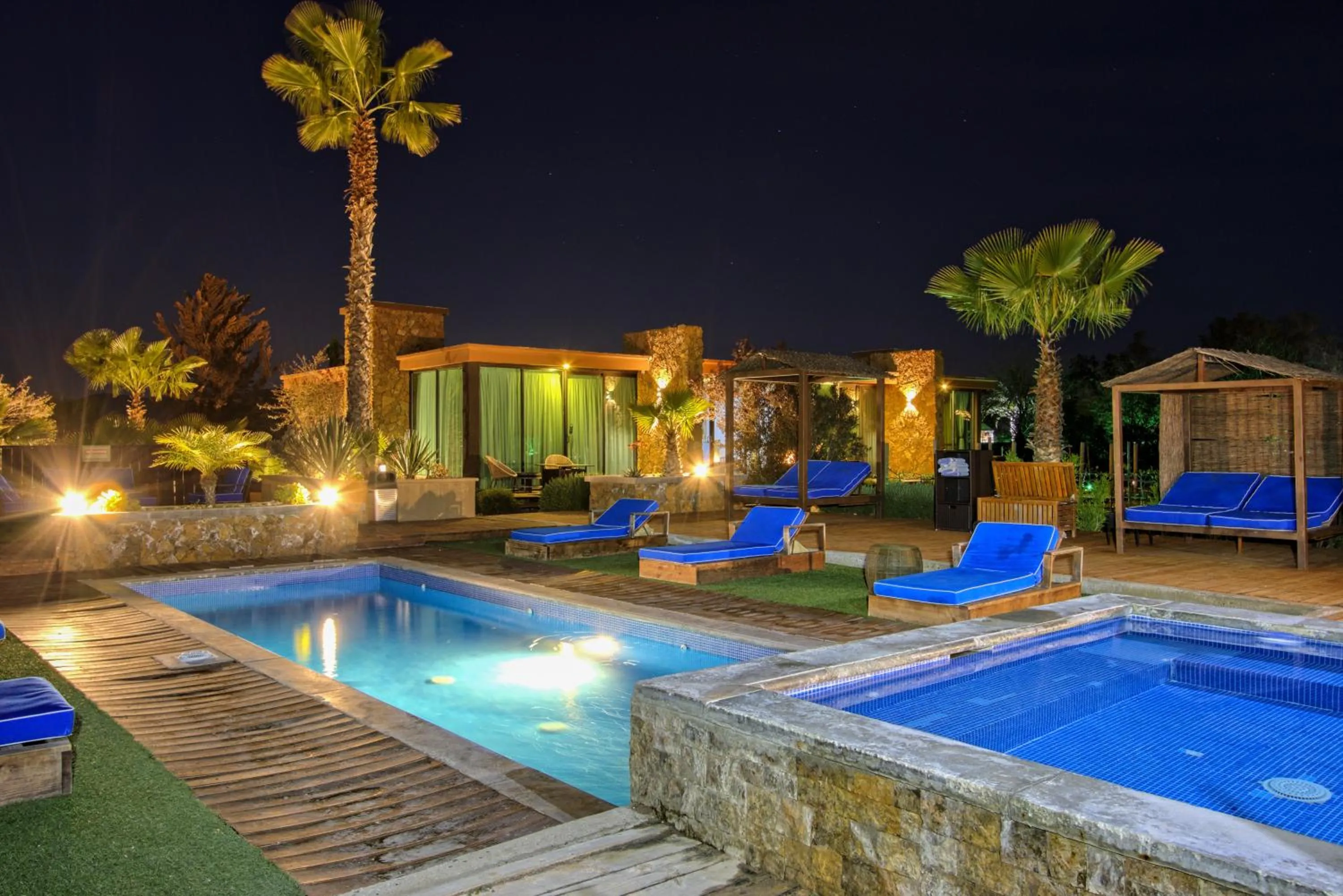 Swimming pool in Entre Viñedos by Hotel Boutique Valle de Guadalupe