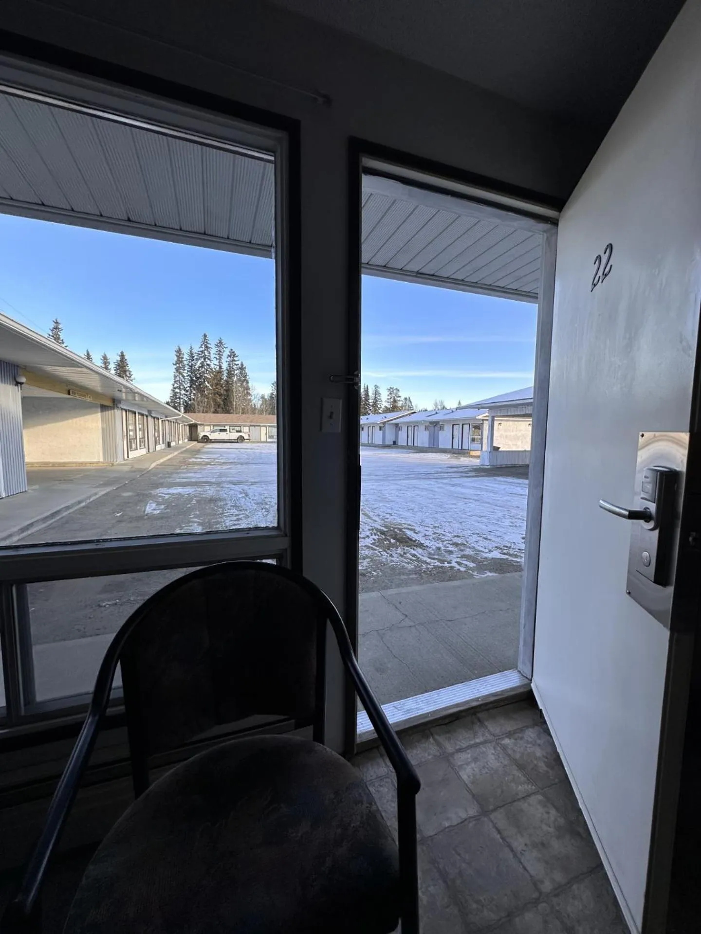 Parking in Howard Johnson by Wyndham Edson