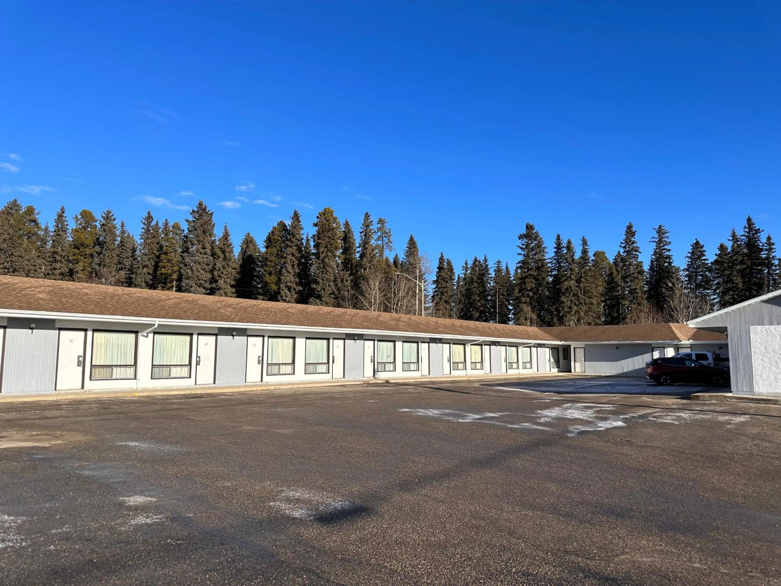 Property building in Howard Johnson by Wyndham Edson