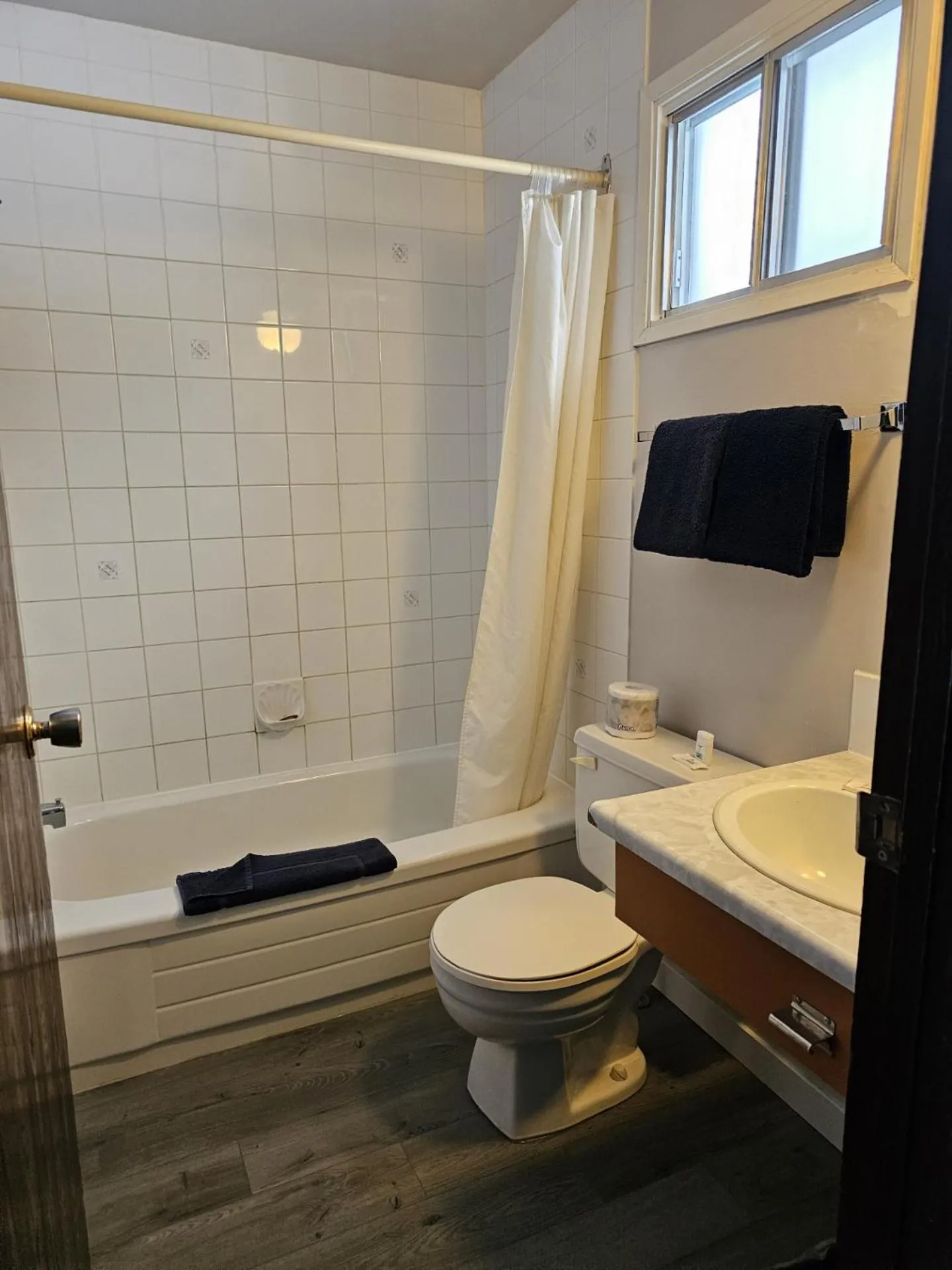 Howard Johnson by Wyndham Edson