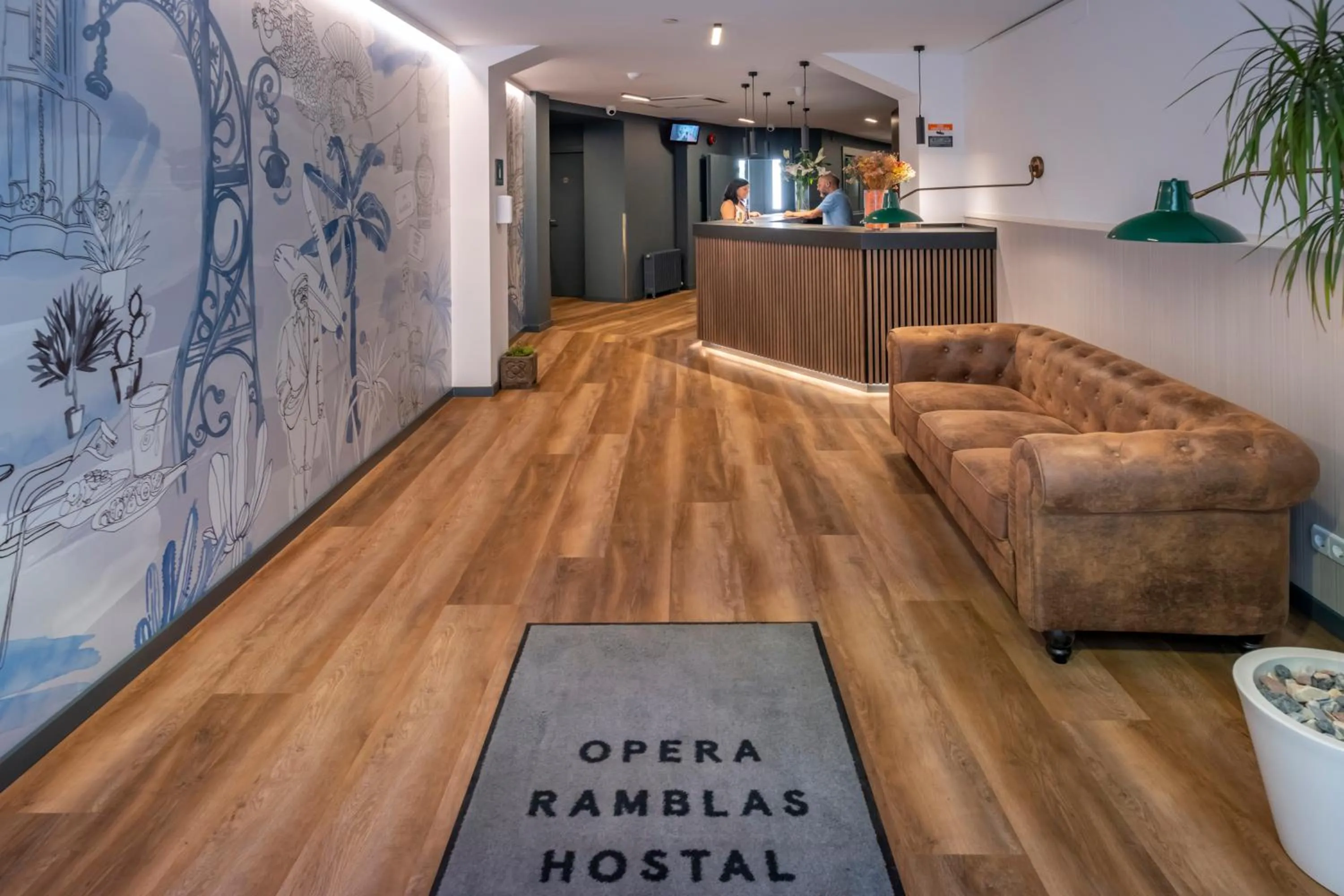 Lobby or reception in Hostal Operaramblas