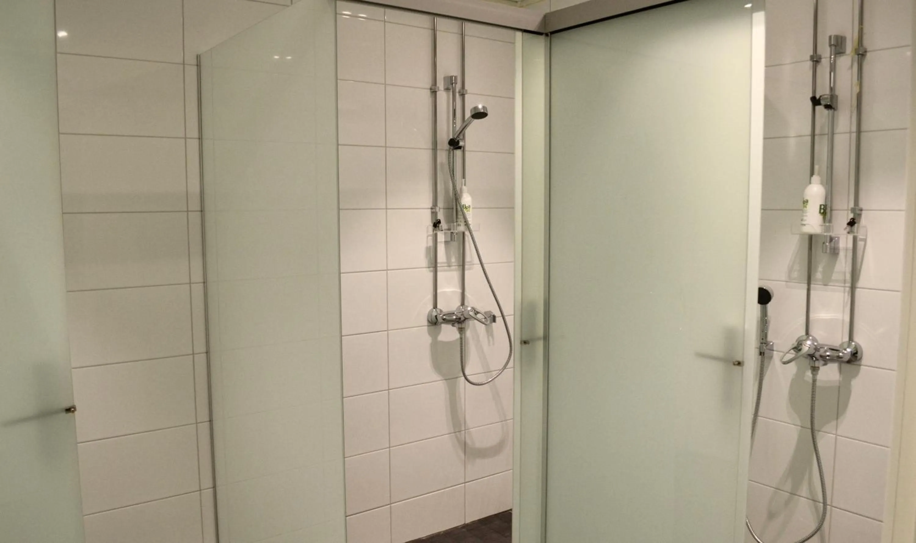 Bathroom in The Yard Hostel