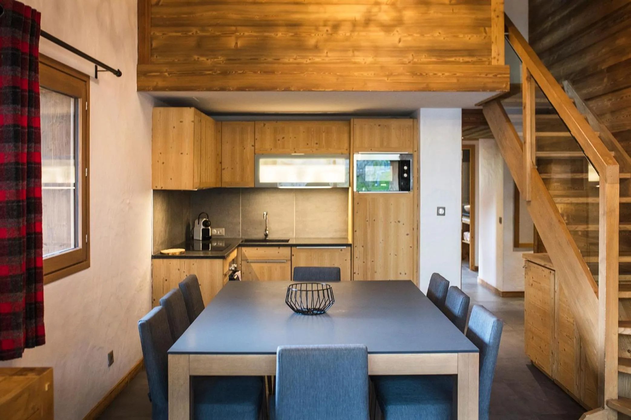 Dining area in Les Cimes