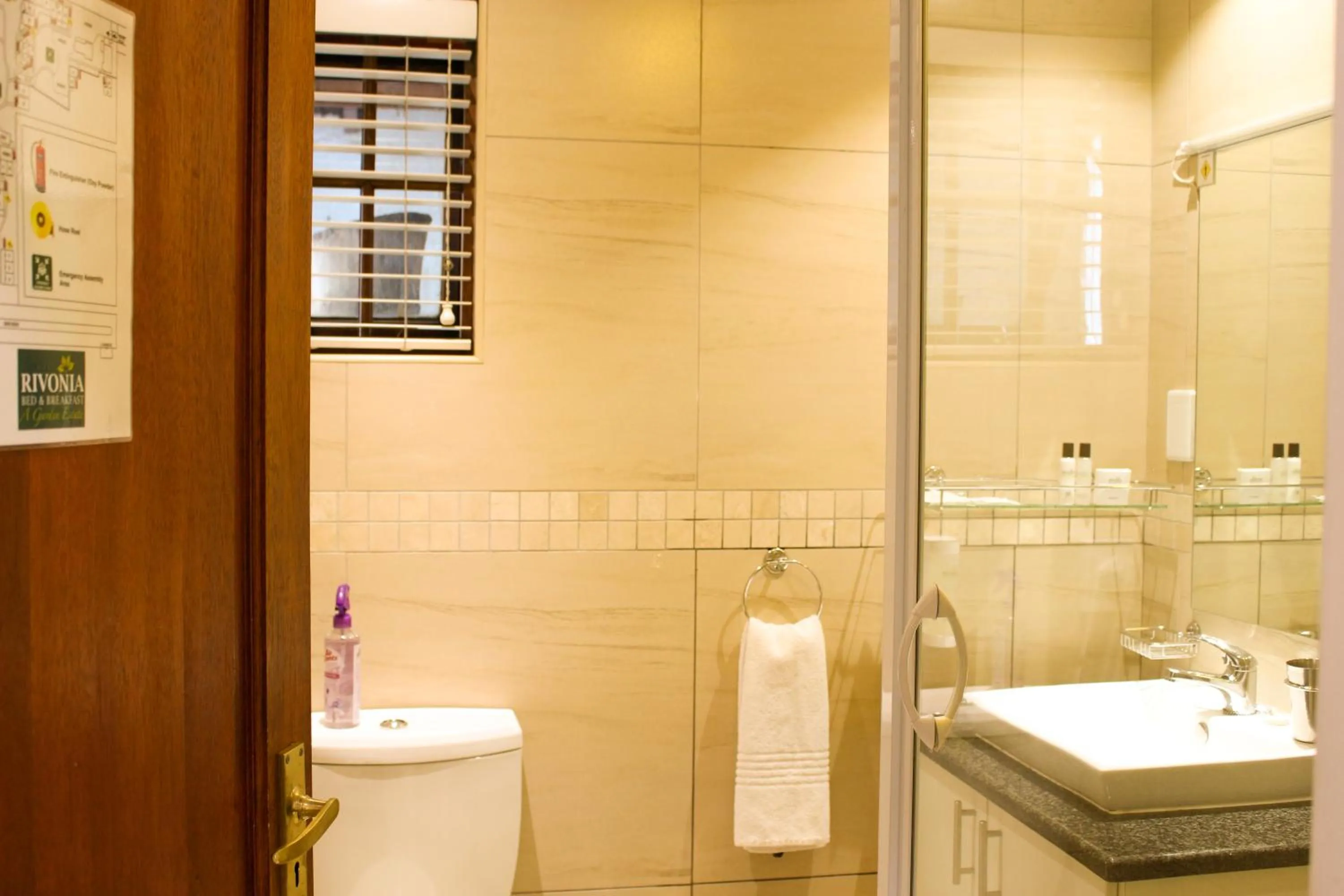 Shower in Rivonia Premier Lodge