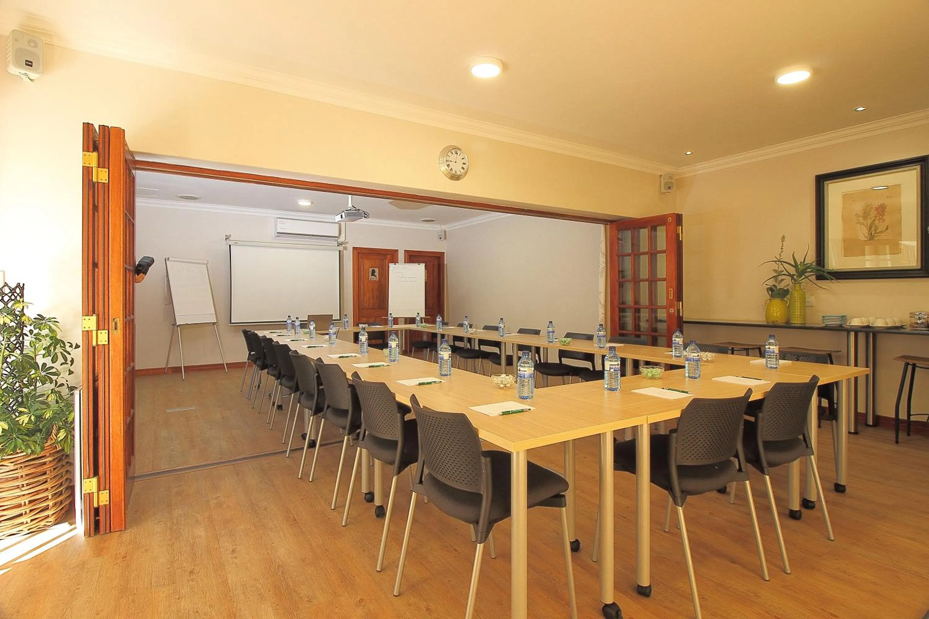 Business facilities in Rivonia Premier Lodge