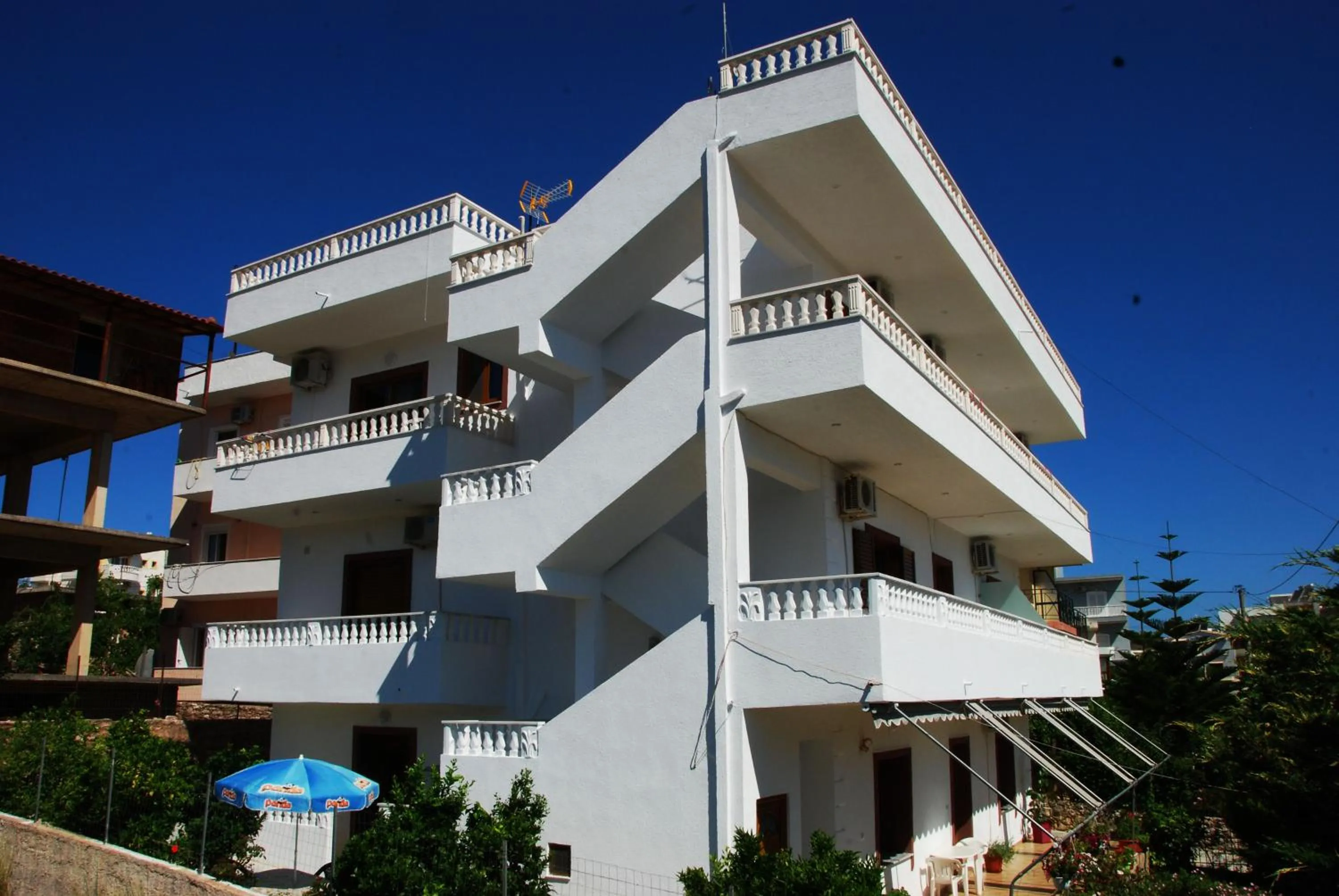 Property building in Vila Renato Ksamil