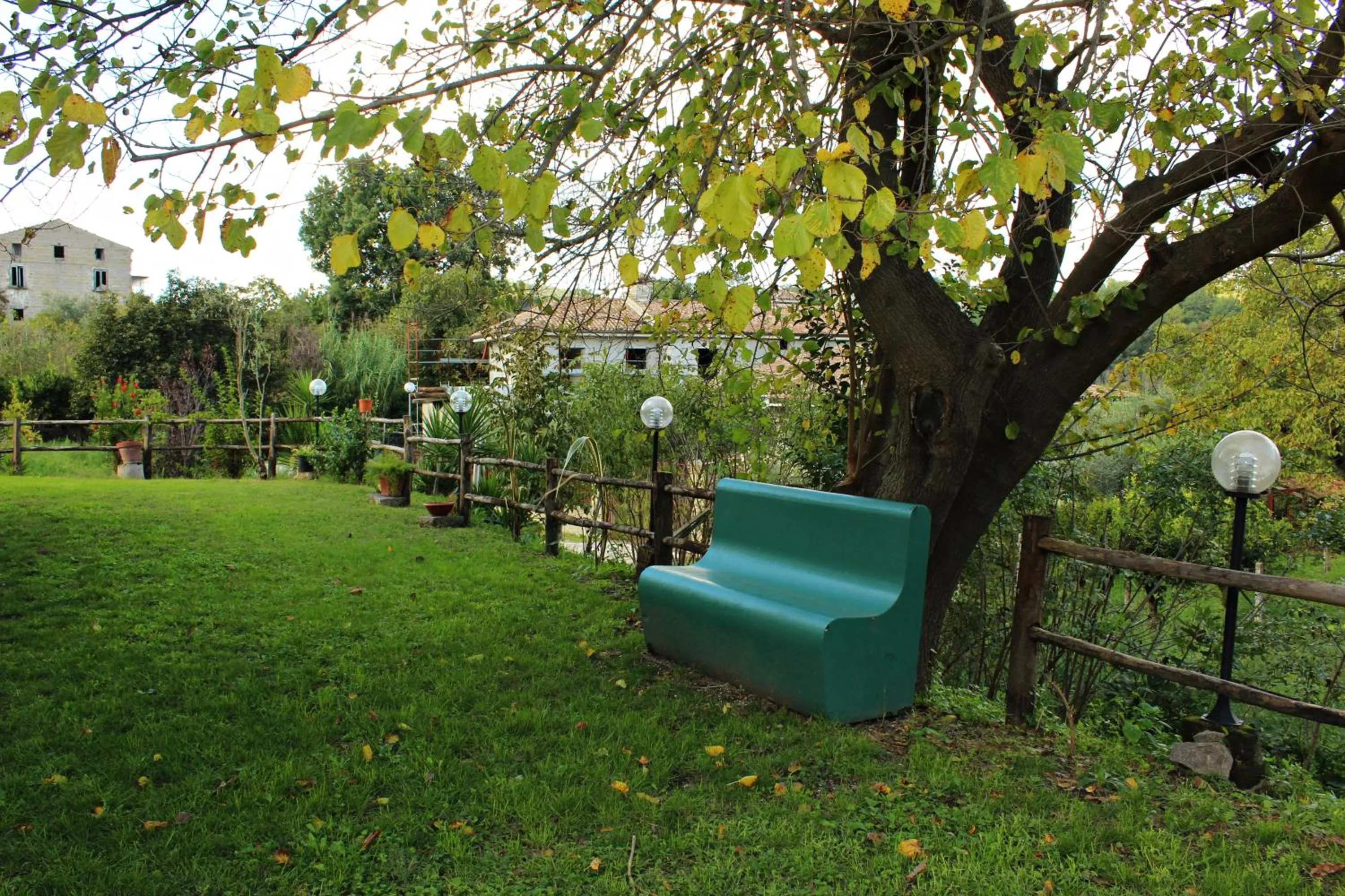 Garden in Il Moro Bianco