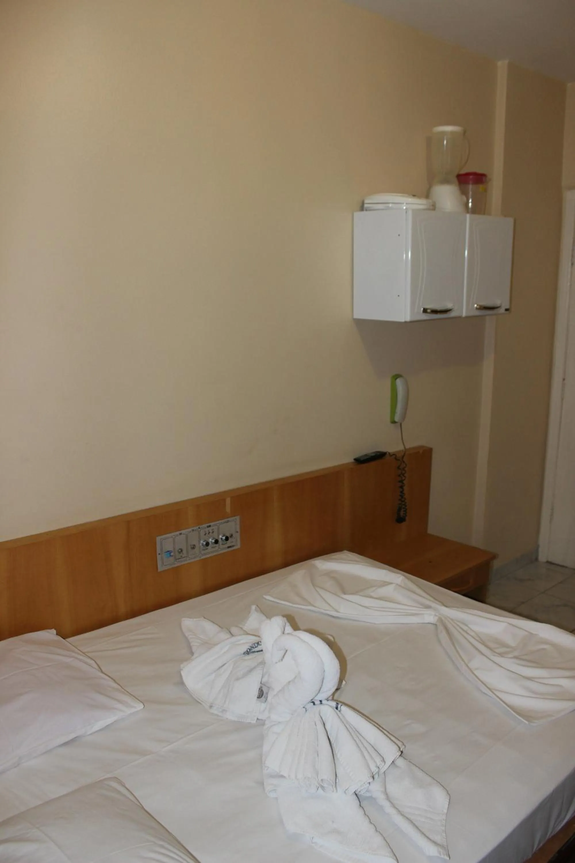 Bed in Apart Service Araras - VPC
