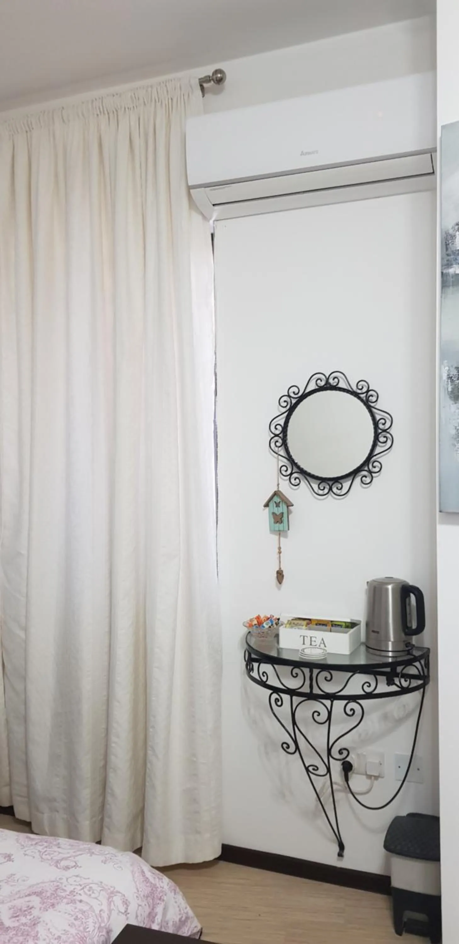 Coffee/tea facilities, Bed in Sunshine Court