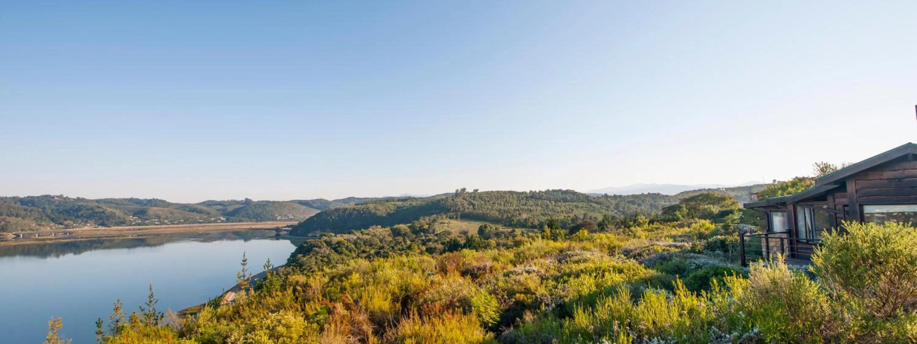 Lake view in Elephant Hide of Knysna Guest Lodge