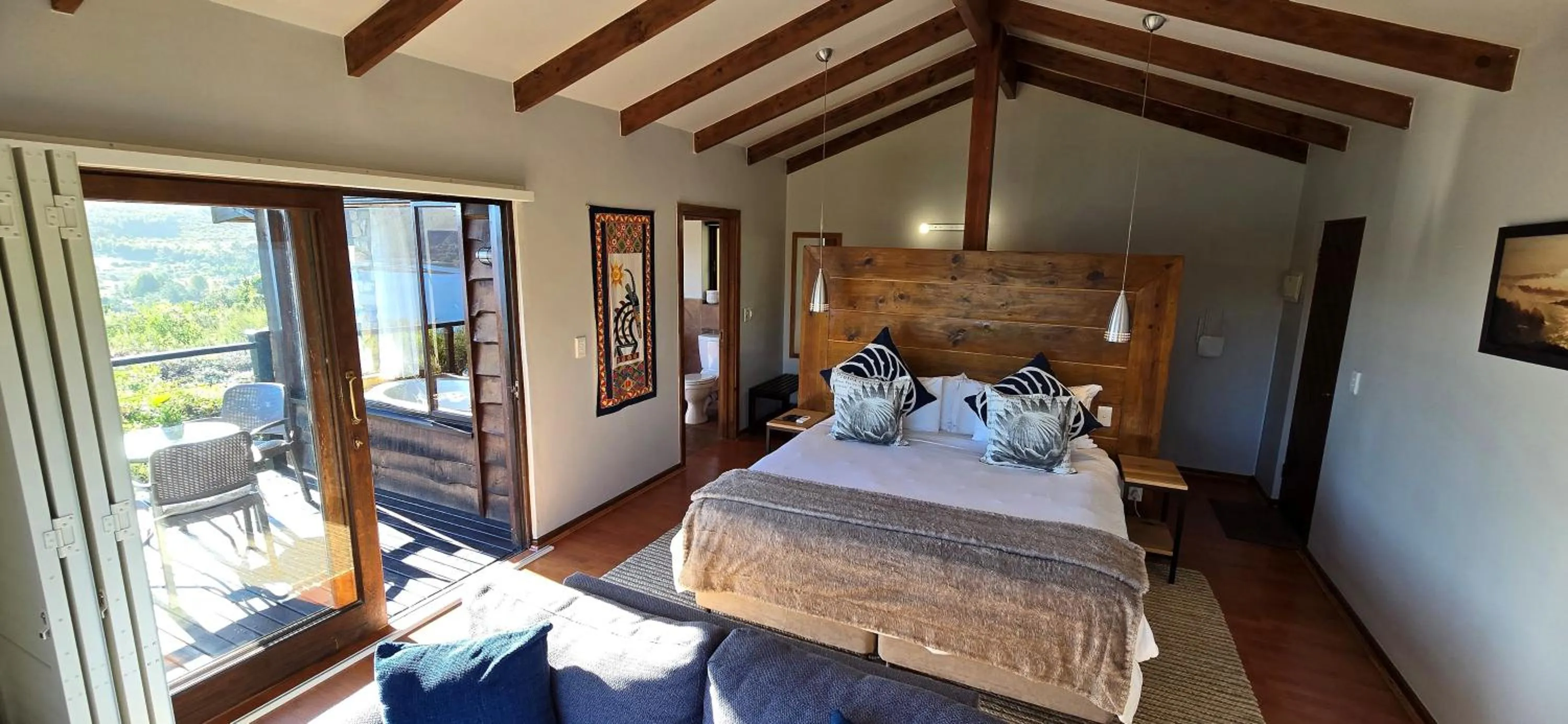 Bedroom, Bed in Elephant Hide of Knysna Guest Lodge