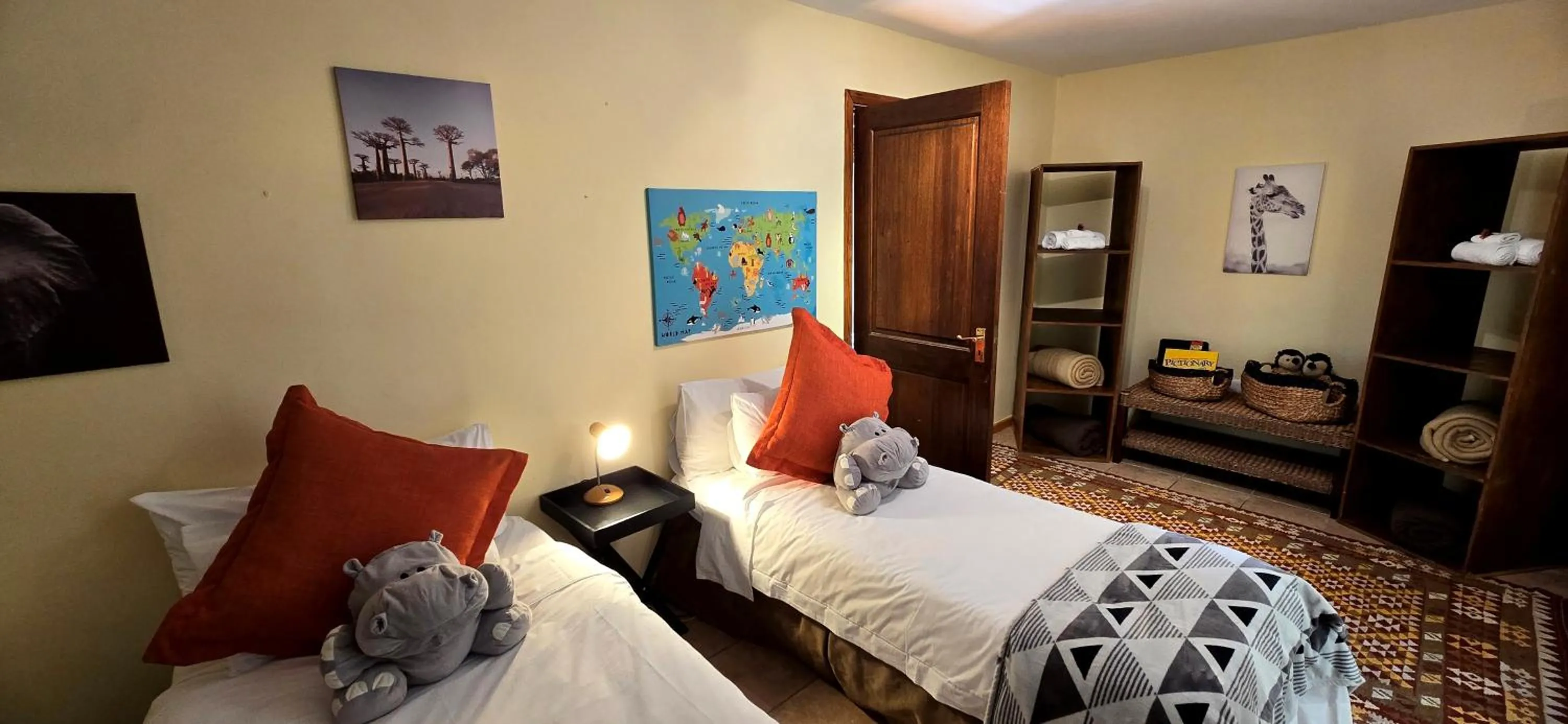 children, Bed in Elephant Hide of Knysna Guest Lodge