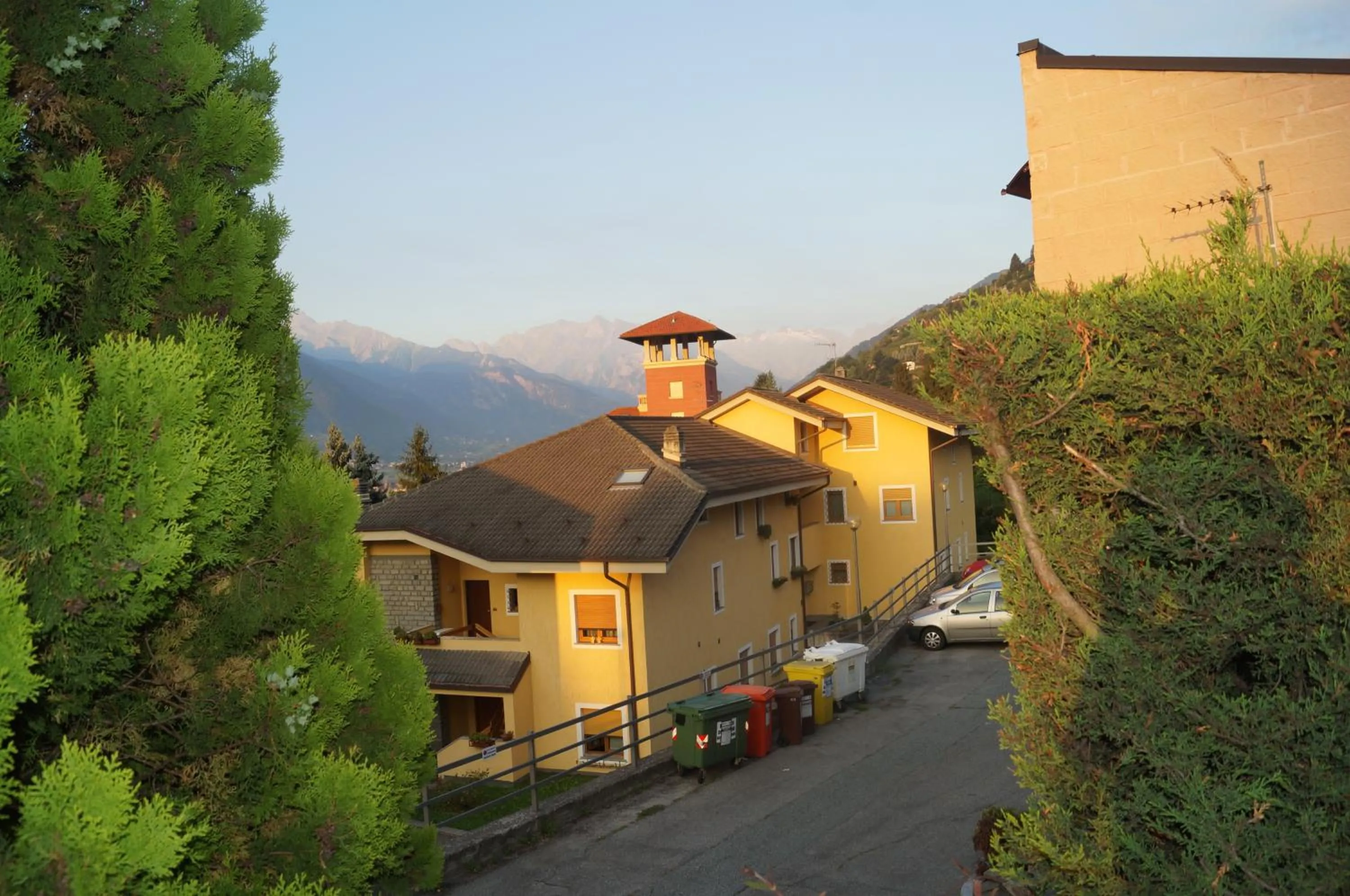 Neighbourhood in Manad cod CIR n 0329