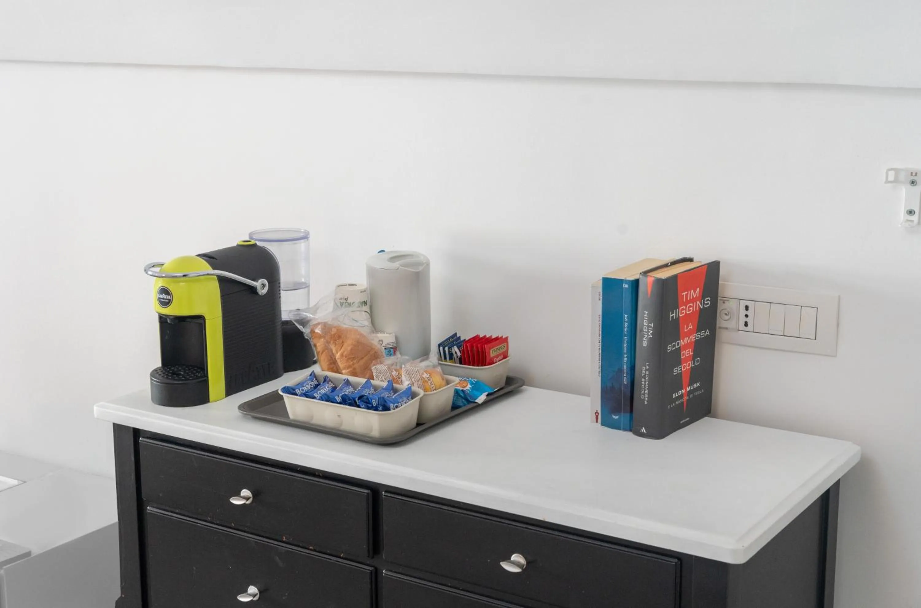 Food and drinks in A Casa di Anna - Dimore Partenopee