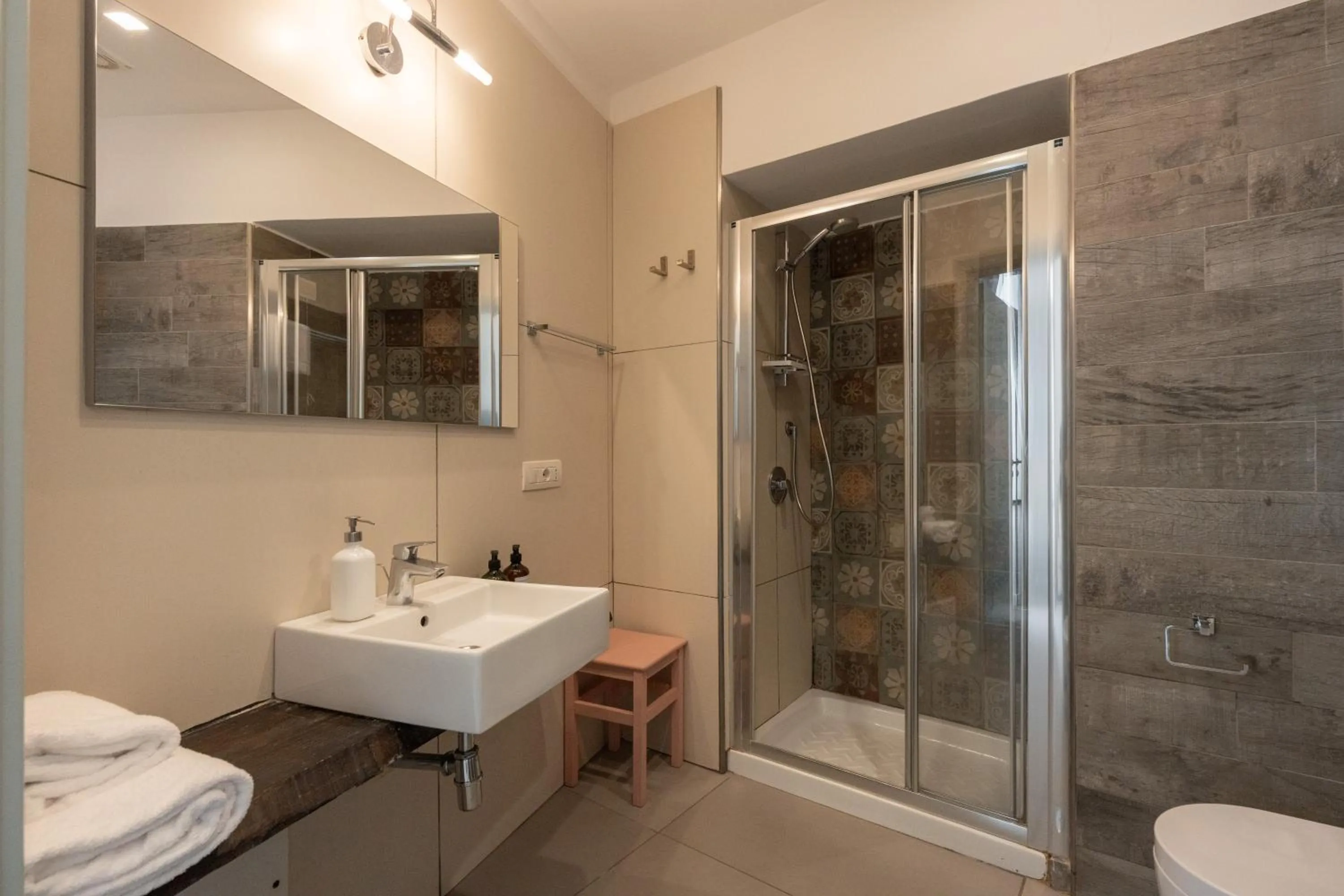 Shower in A Casa di Anna - Dimore Partenopee