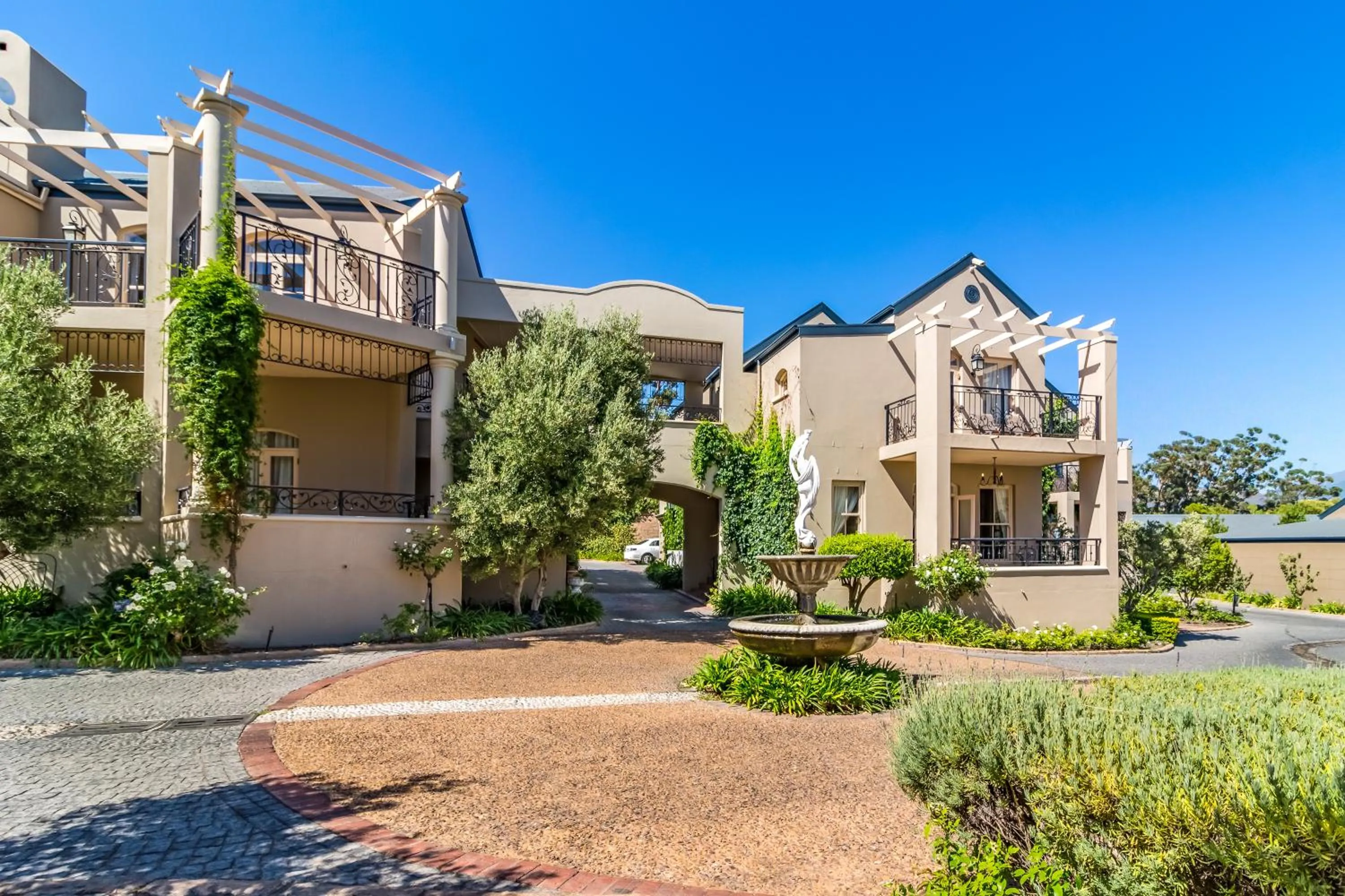 Property building in L'ermitage - Franschhoek Chateau & Villas