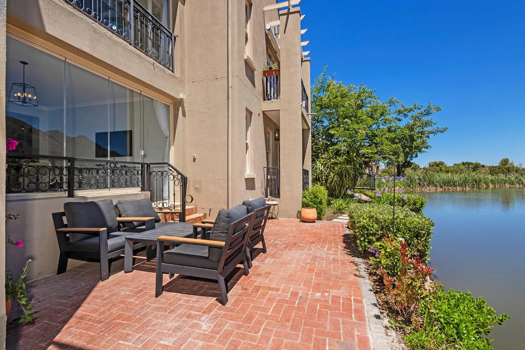 Patio in L'ermitage - Franschhoek Chateau & Villas
