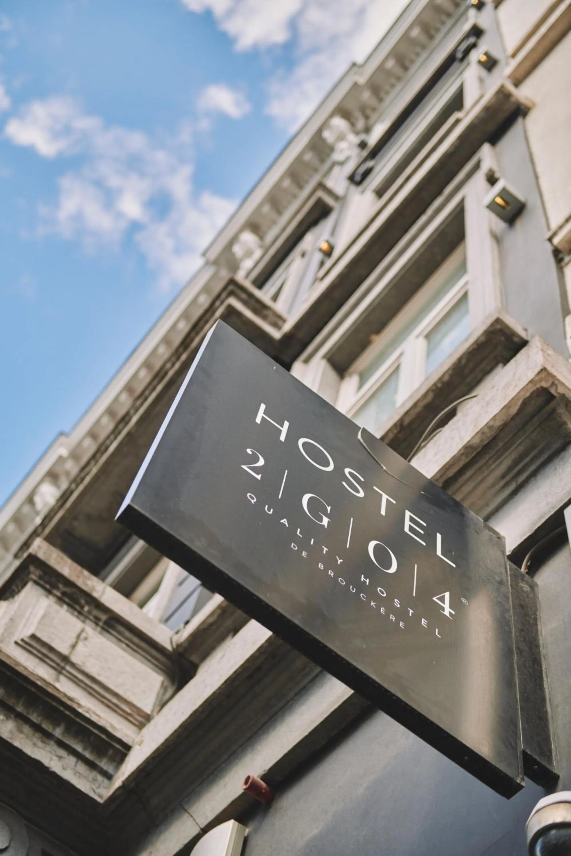 Facade/entrance in The Legacy by 2GO4 City Center