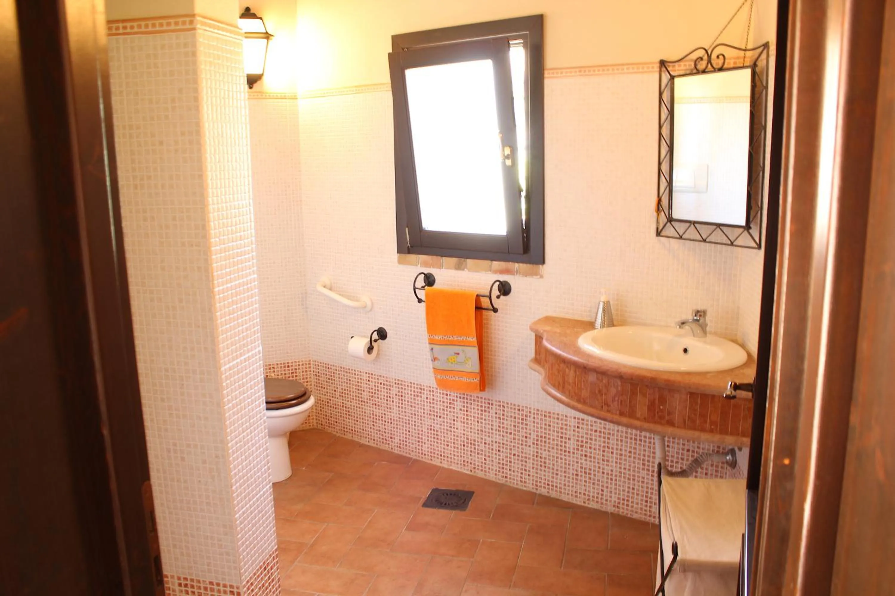 Toilet in Casale Maddalena