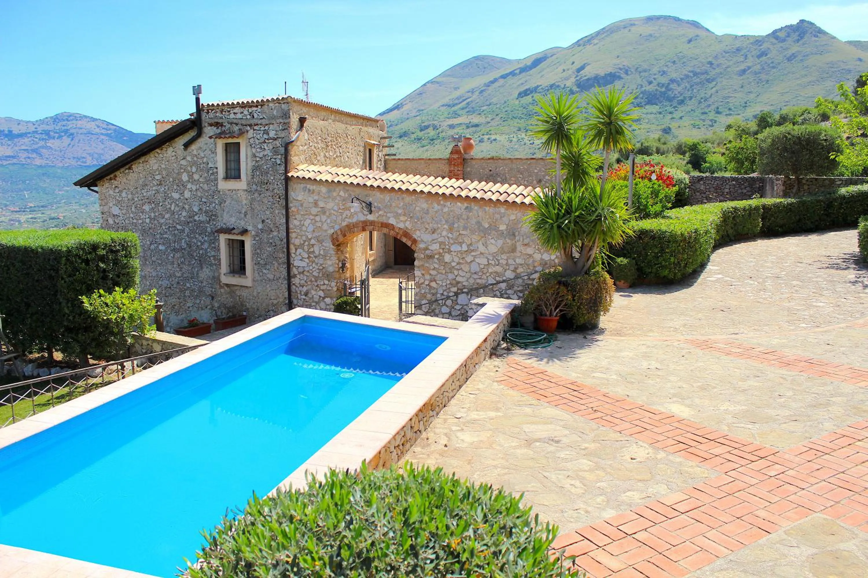 Property building in Casale Maddalena