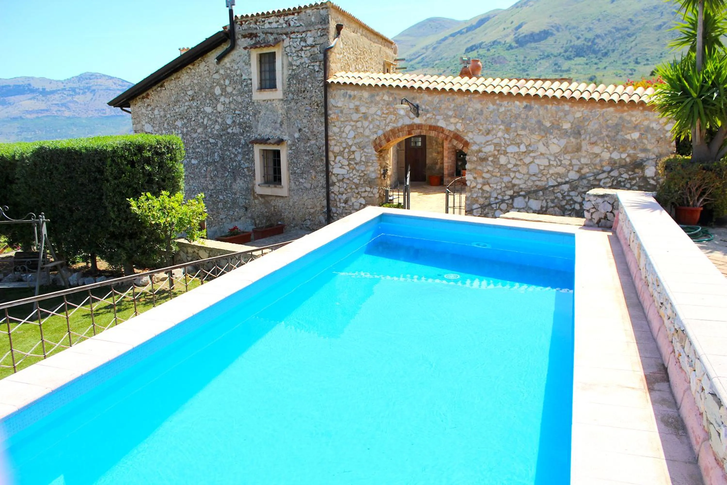 Property building in Casale Maddalena