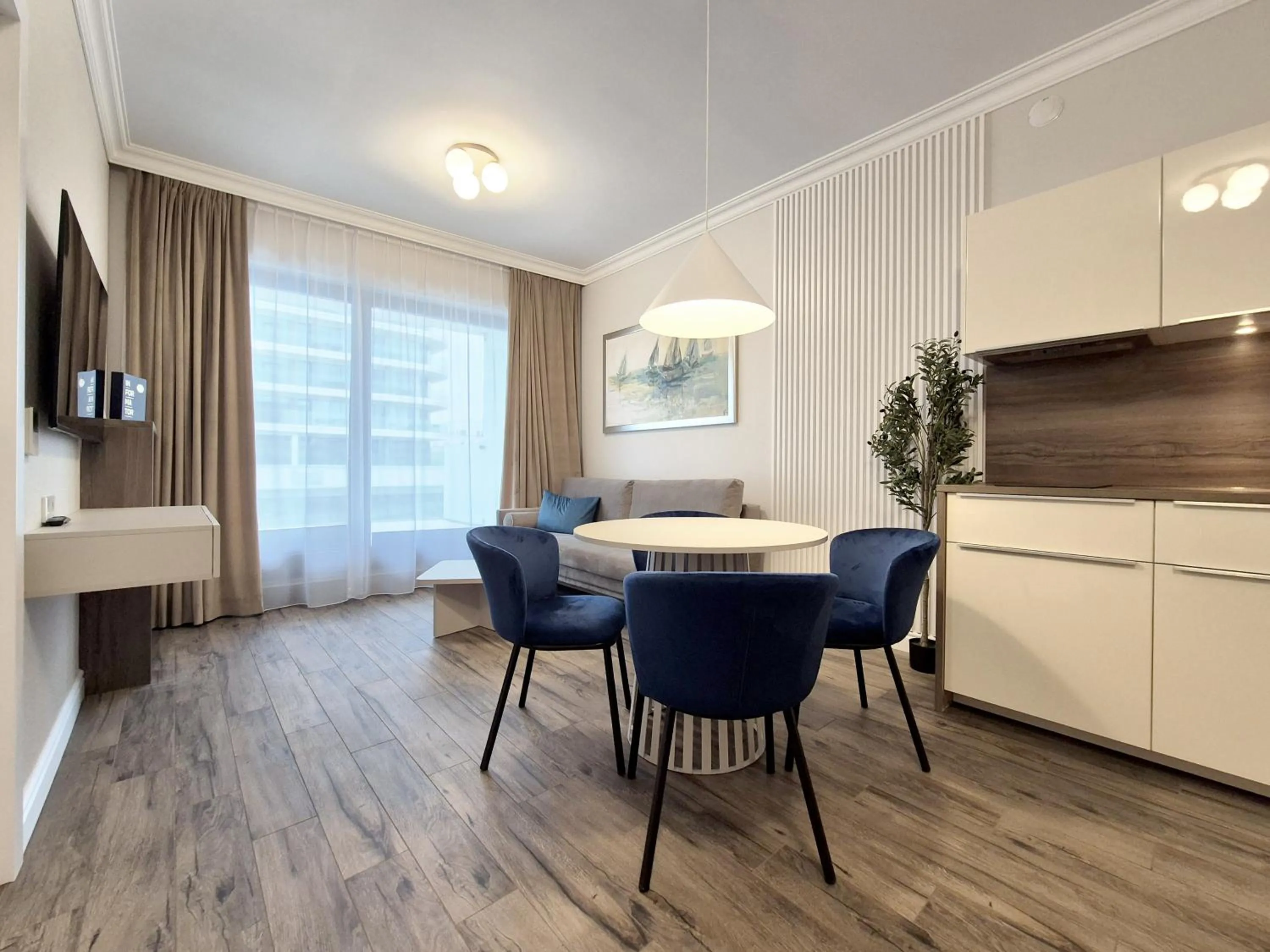 Kitchen or kitchenette in Baltic Park Molo by Baltic Home