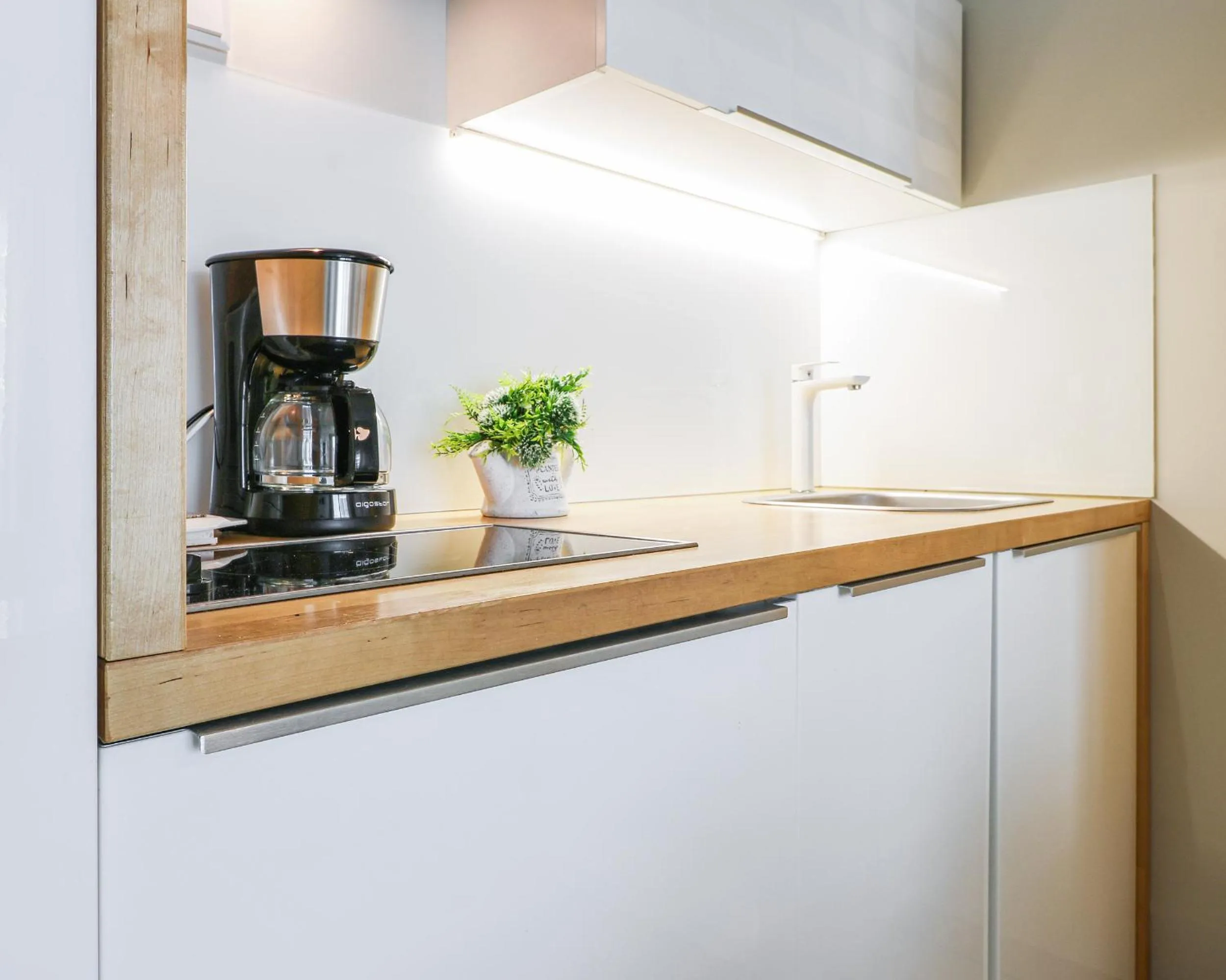 Kitchen or kitchenette in Baltic Park Molo by Baltic Home