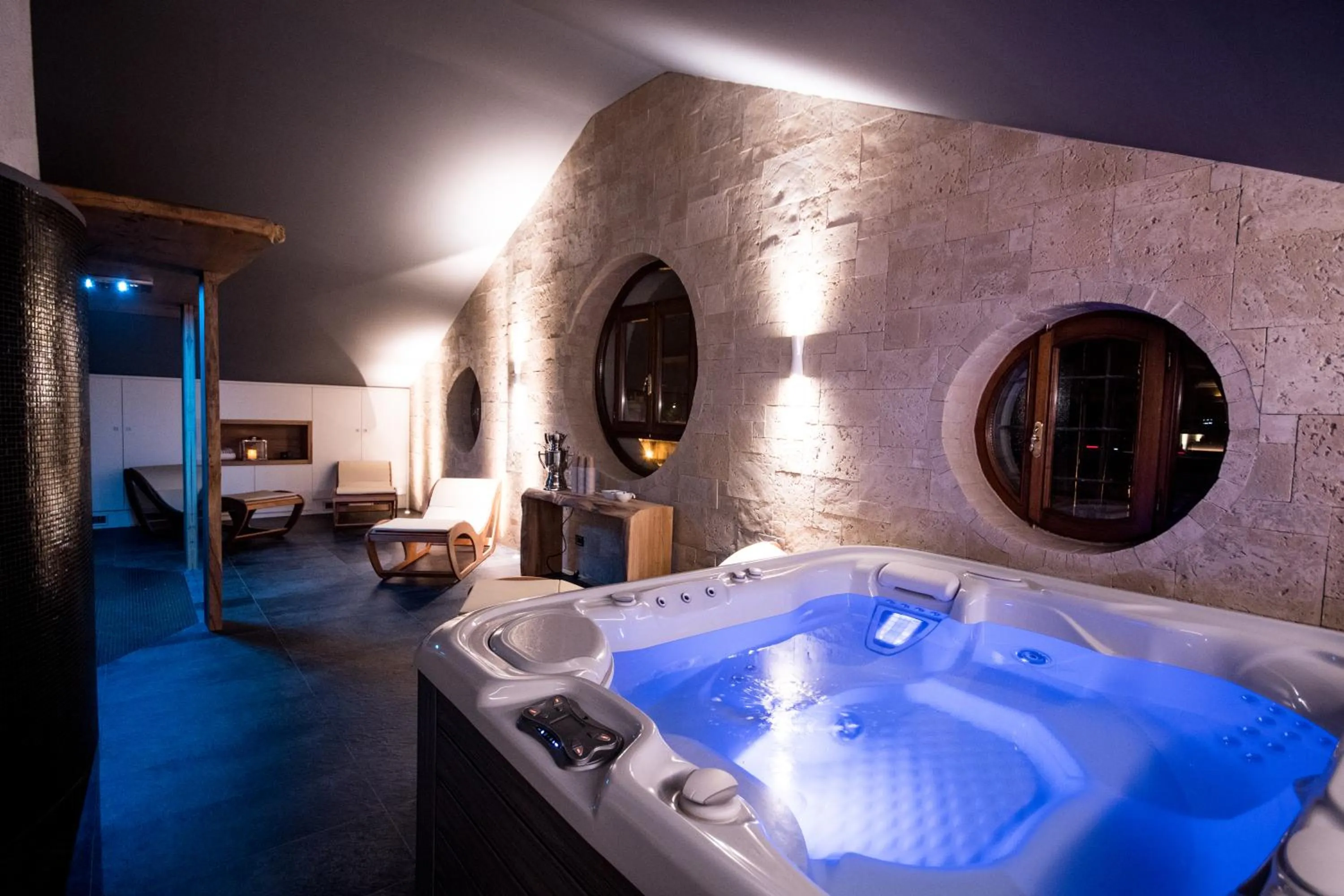 Hot Tub in Relais Santo Stefano