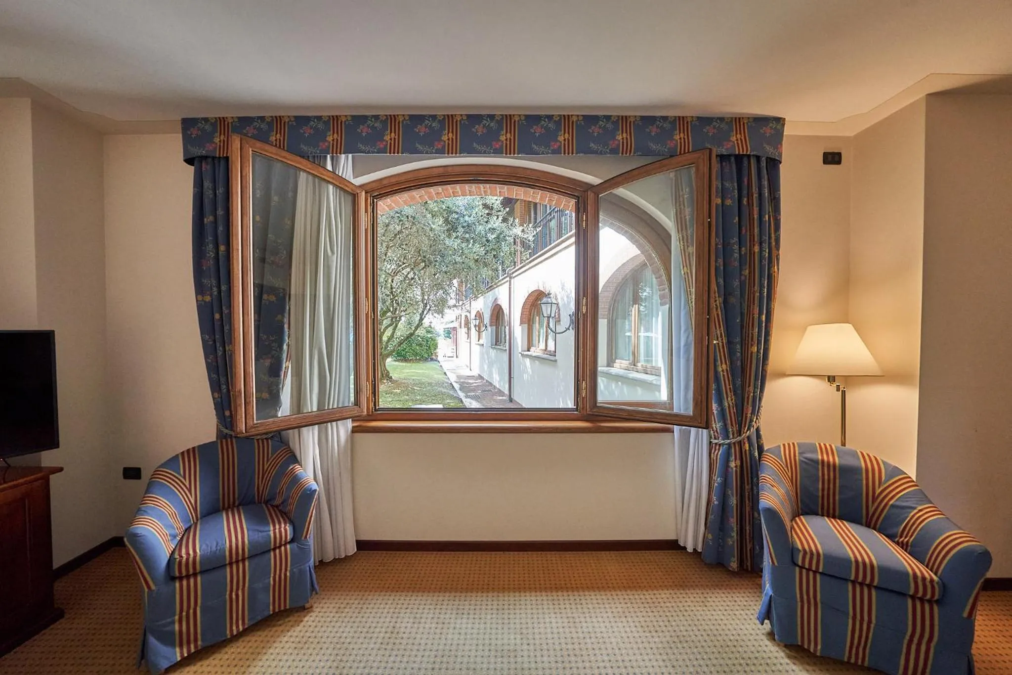 Garden view in Relais Santo Stefano