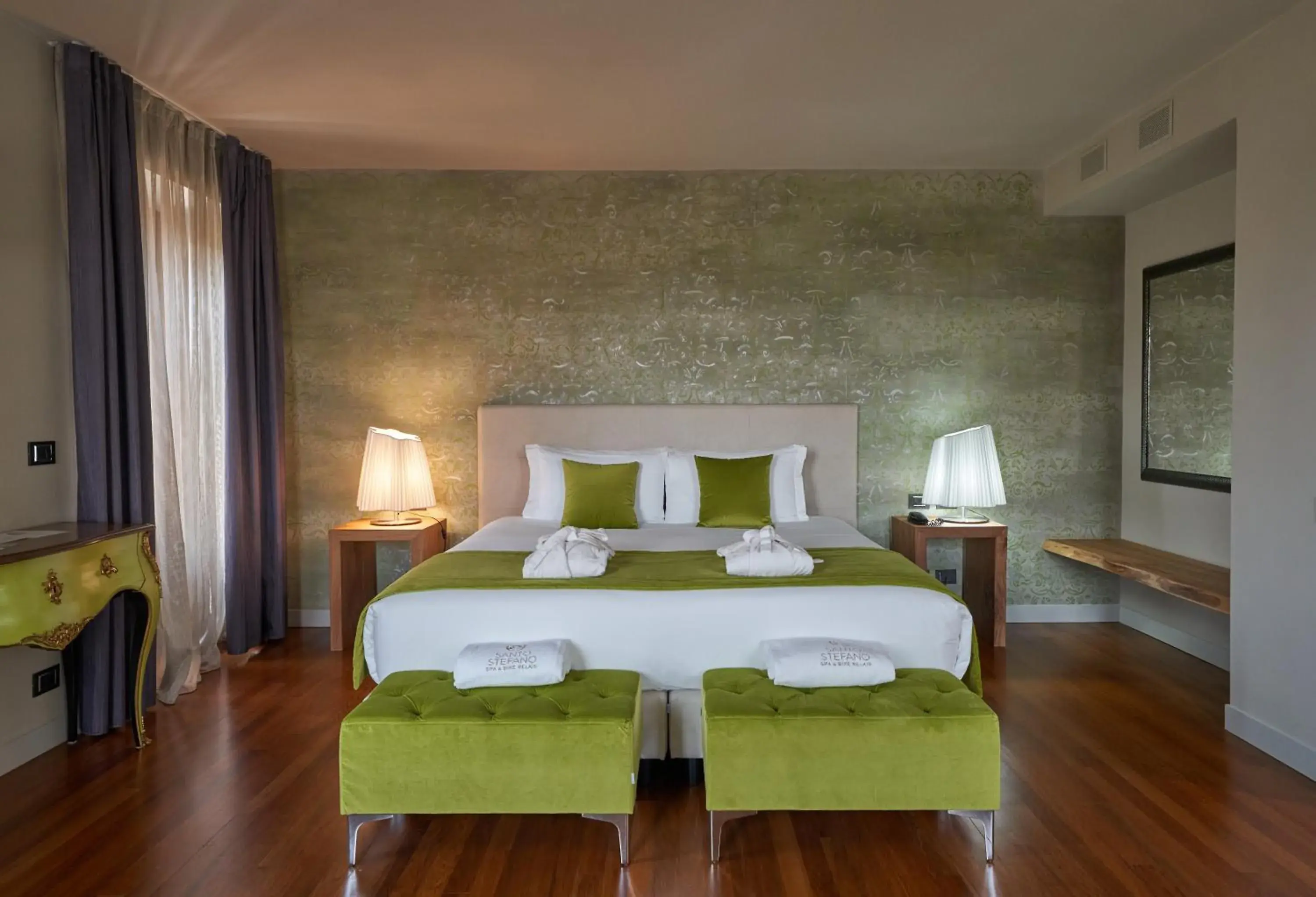 Superior Suite in Relais Santo Stefano Superior Suite in Relais Santo Stefano