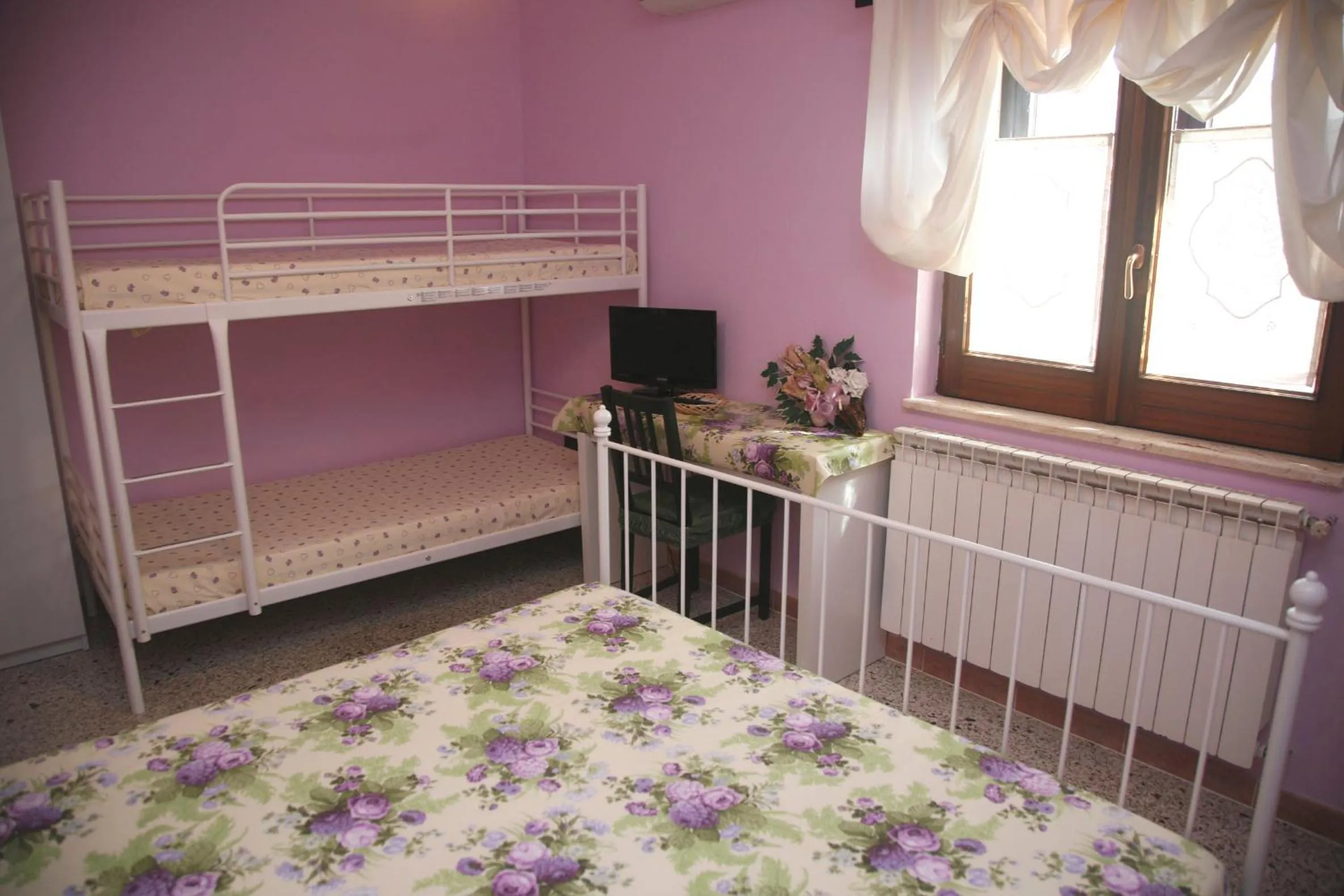 Photo of the whole room, Bed in Trentinara Cilento