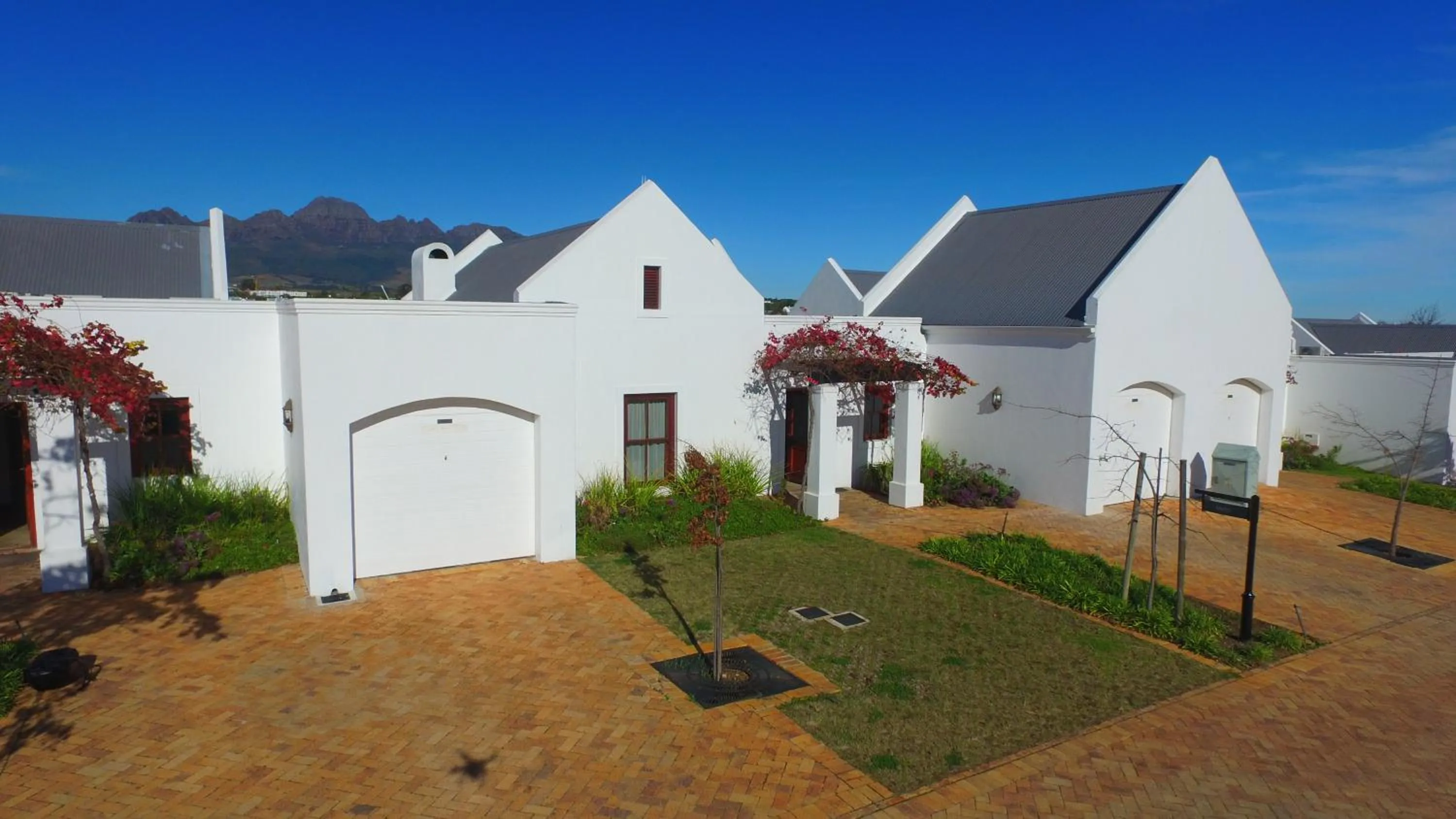 Facade/entrance in De Zalze Lodge