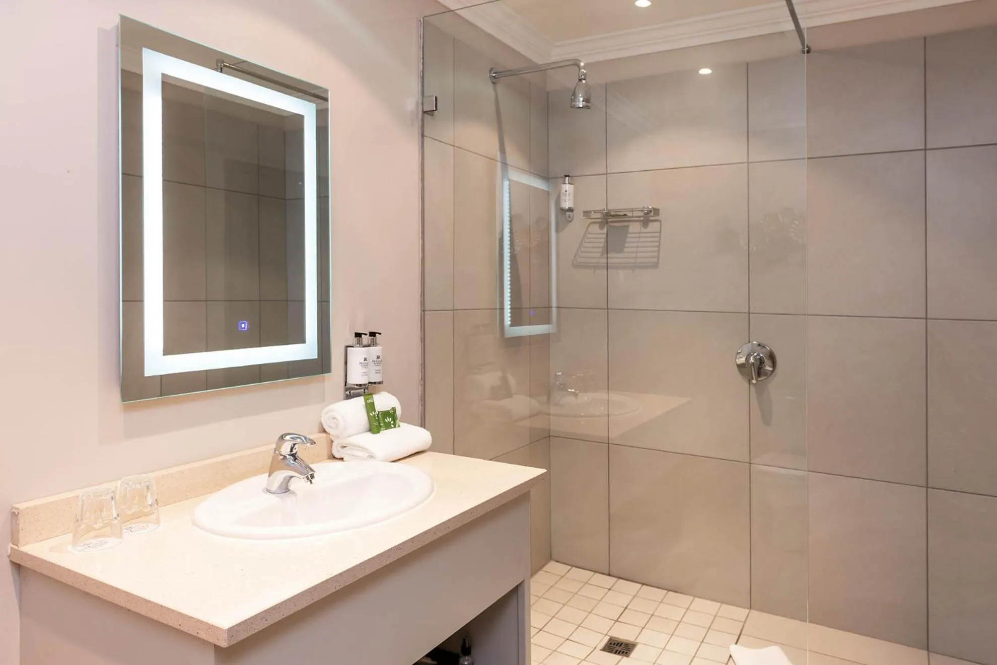 Bathroom in De Zalze Lodge