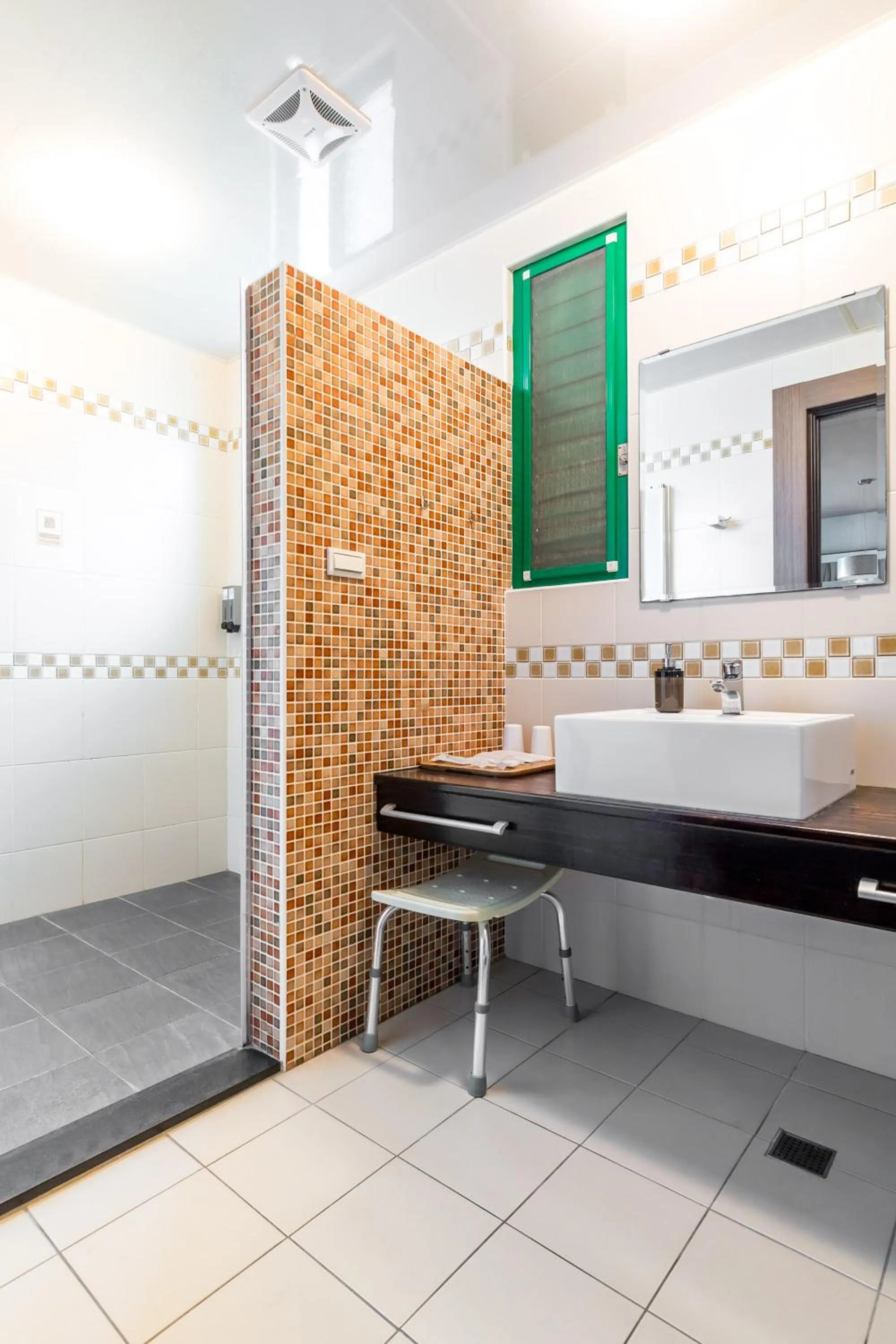 Bathroom in Ville Greensward