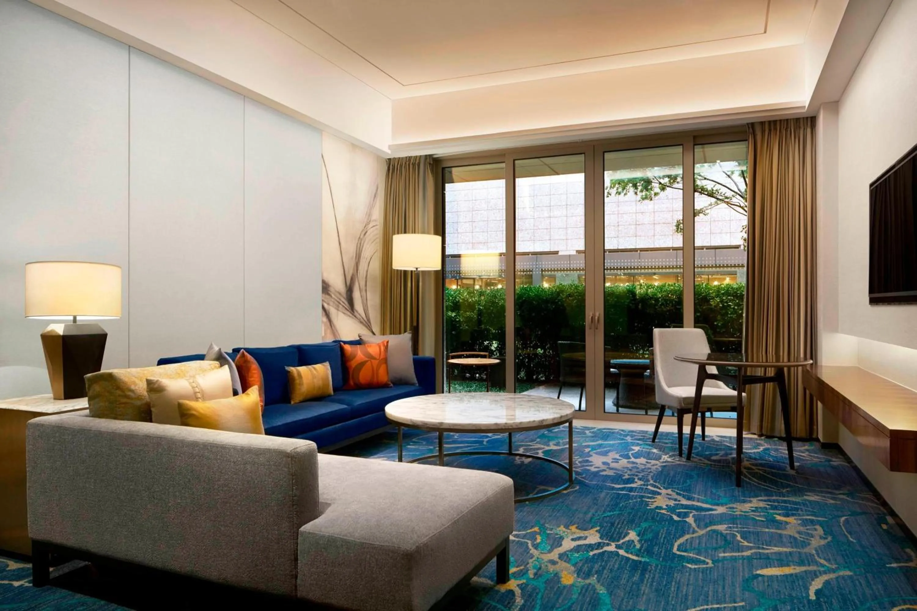 Living room in Sheraton Shanghai Chongming Hotel