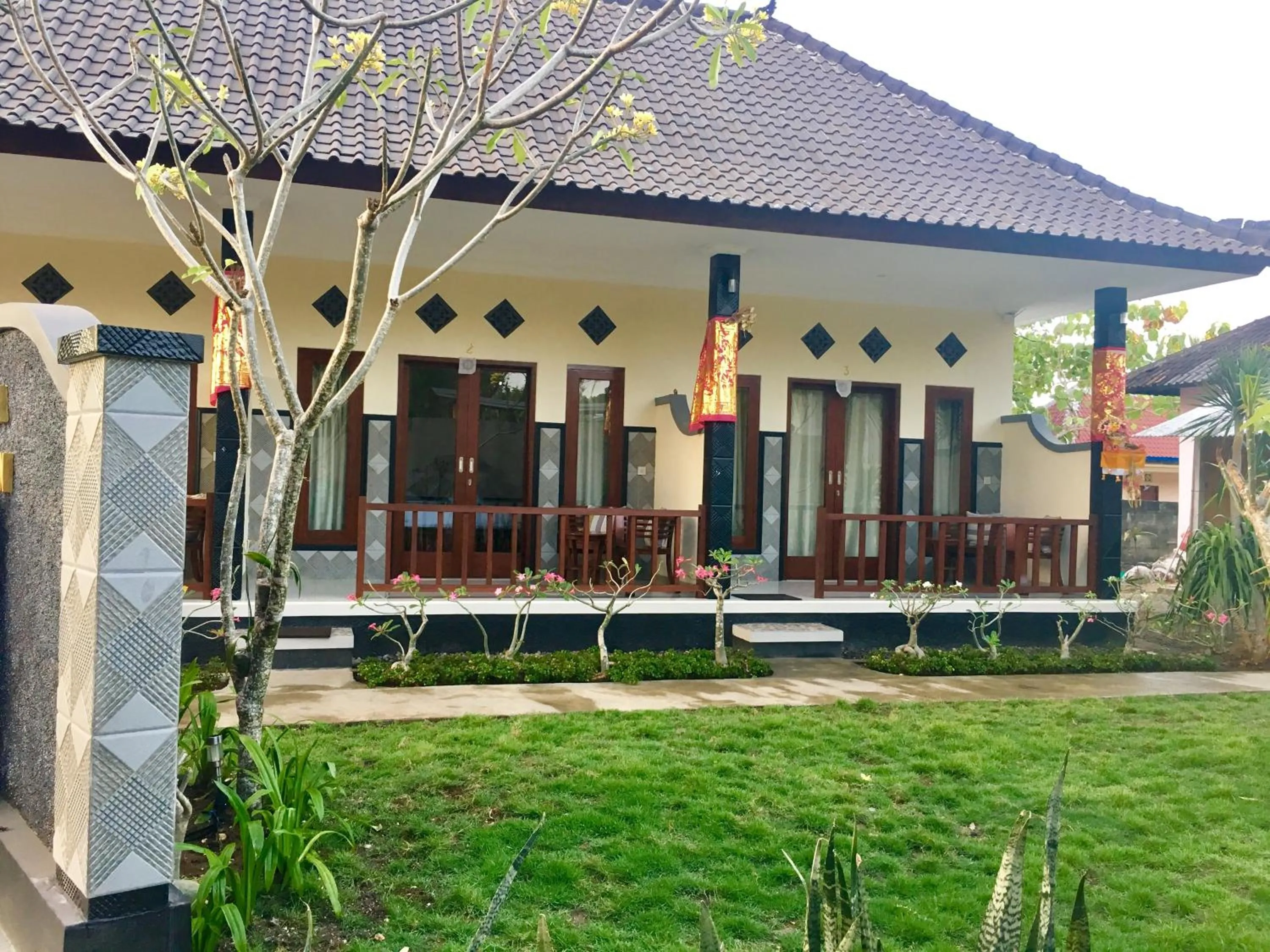Property building in Nusa Garden Homestay