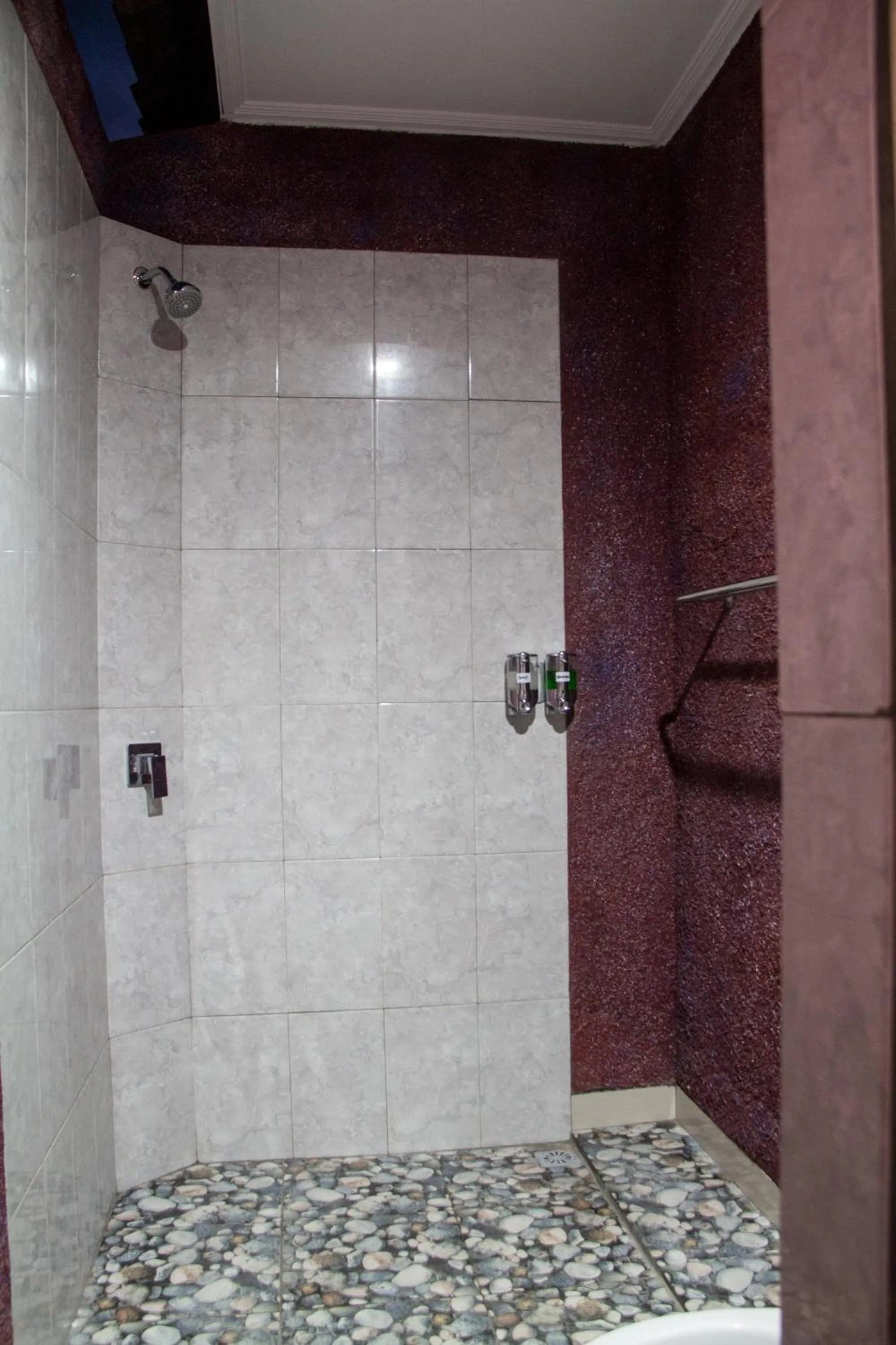 Bathroom in Nusa Garden Homestay