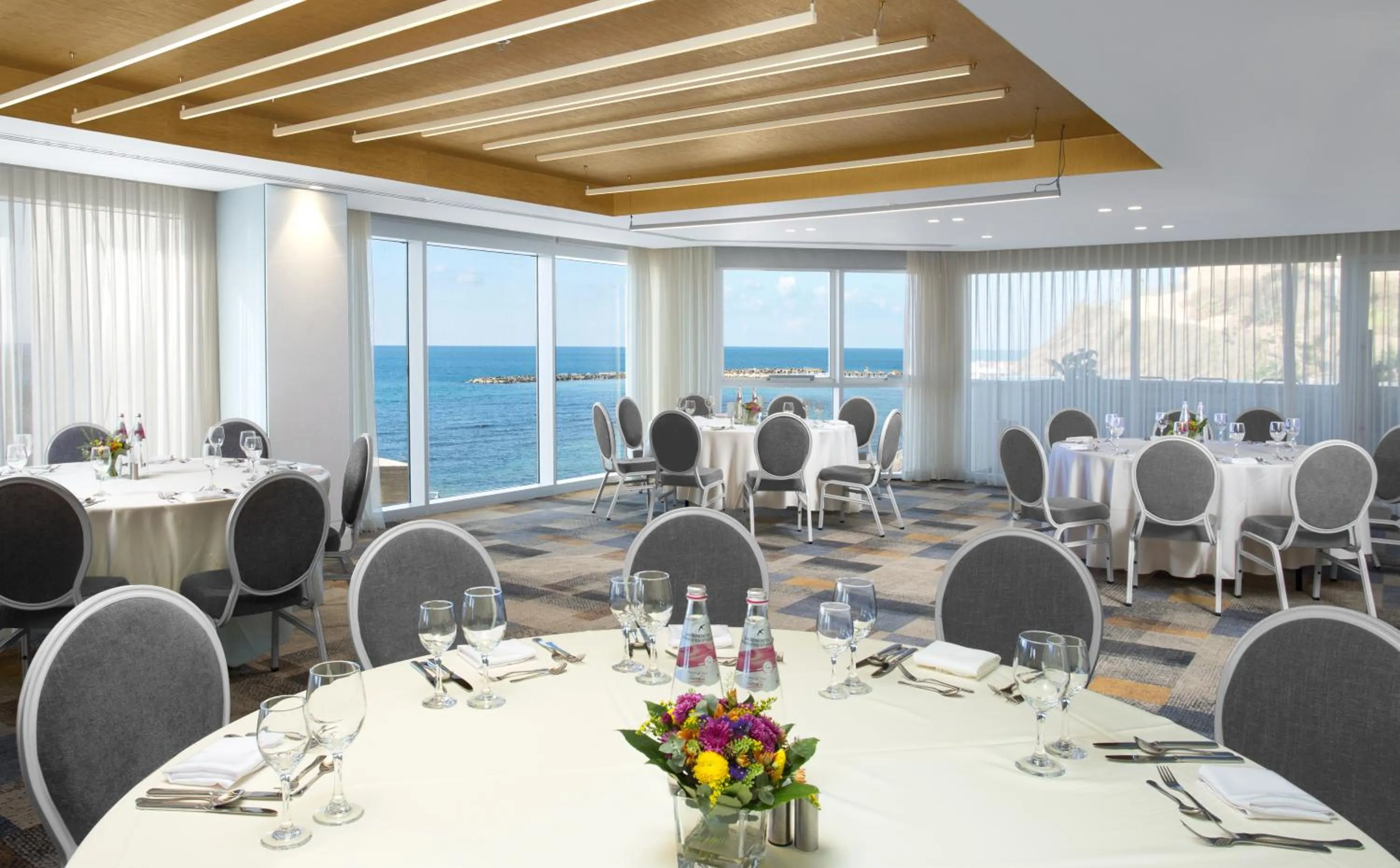Banquet/Function facilities in Carlton Tel Aviv Hotel – Luxury on the Beach