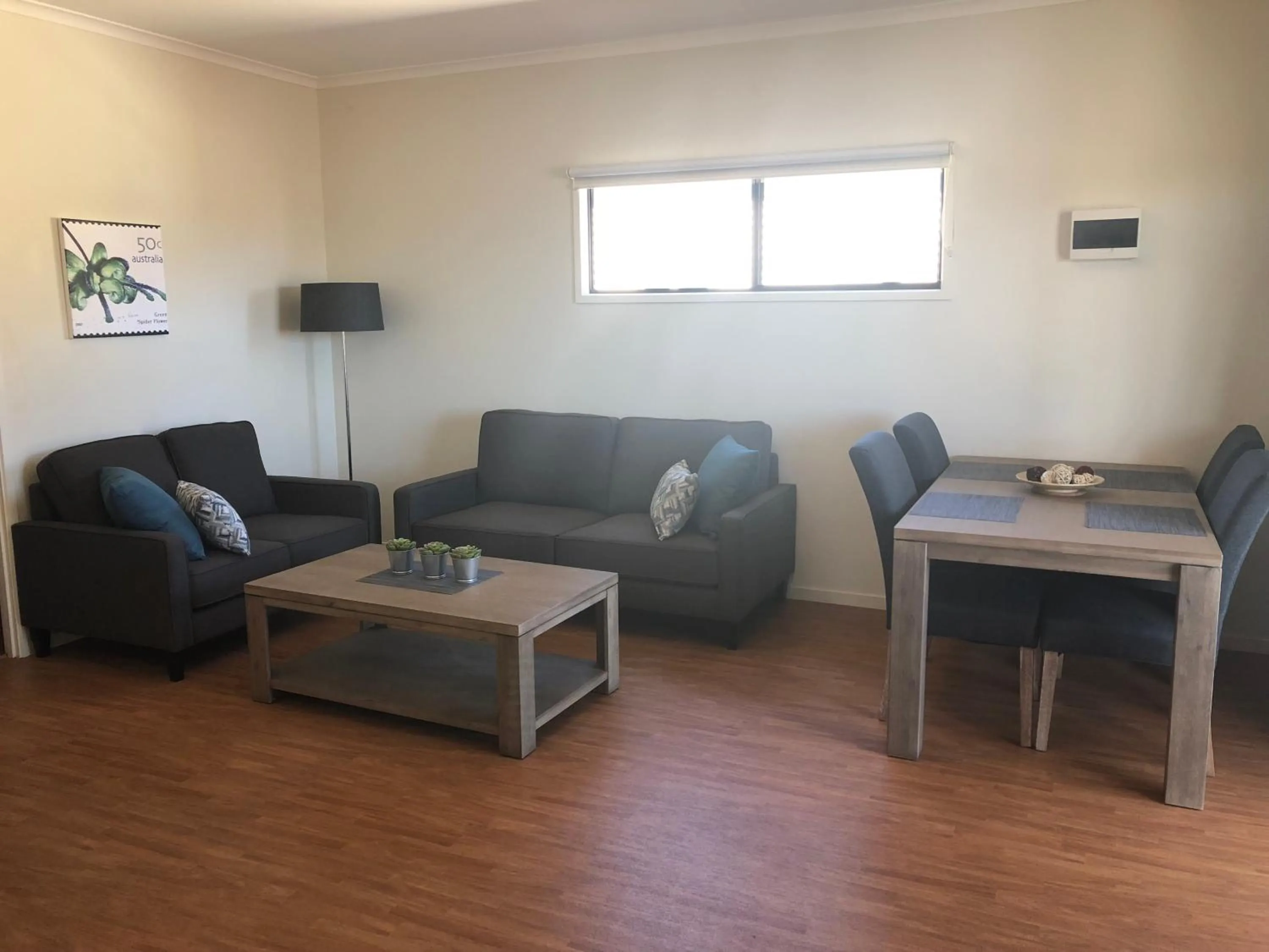 Living room in The Sundowner Cabin & Tourist Park