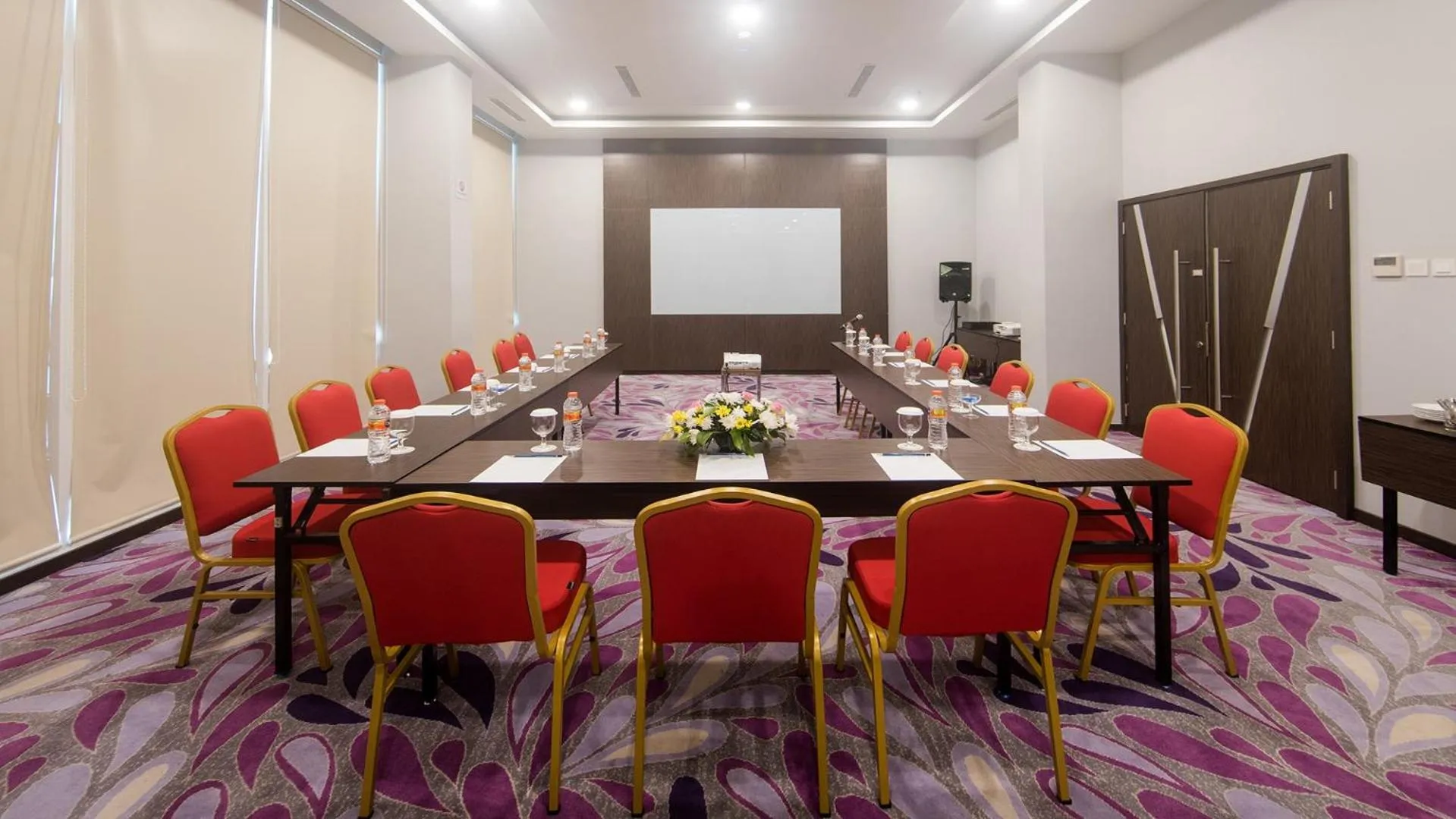 Meeting/conference room in Bigland Hotel & Convention Sentul