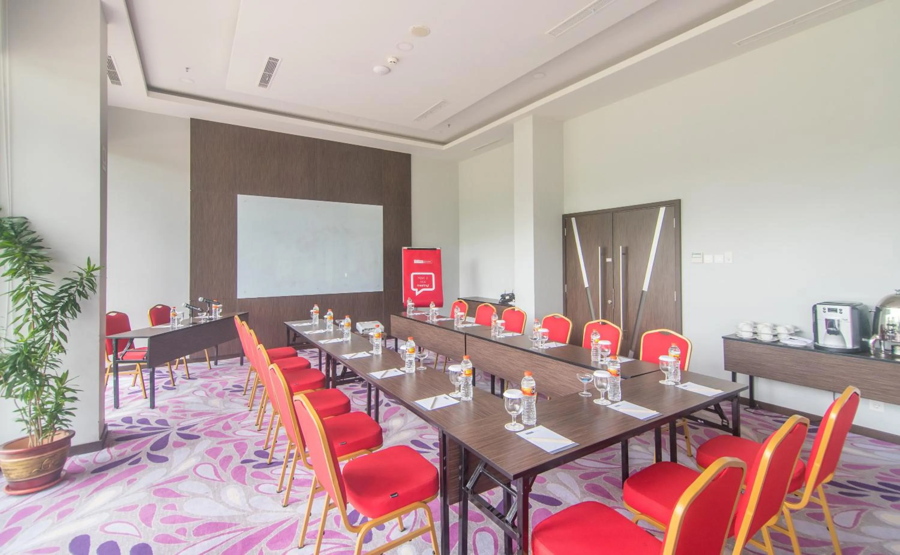 Meeting/conference room in Bigland Hotel & Convention Sentul