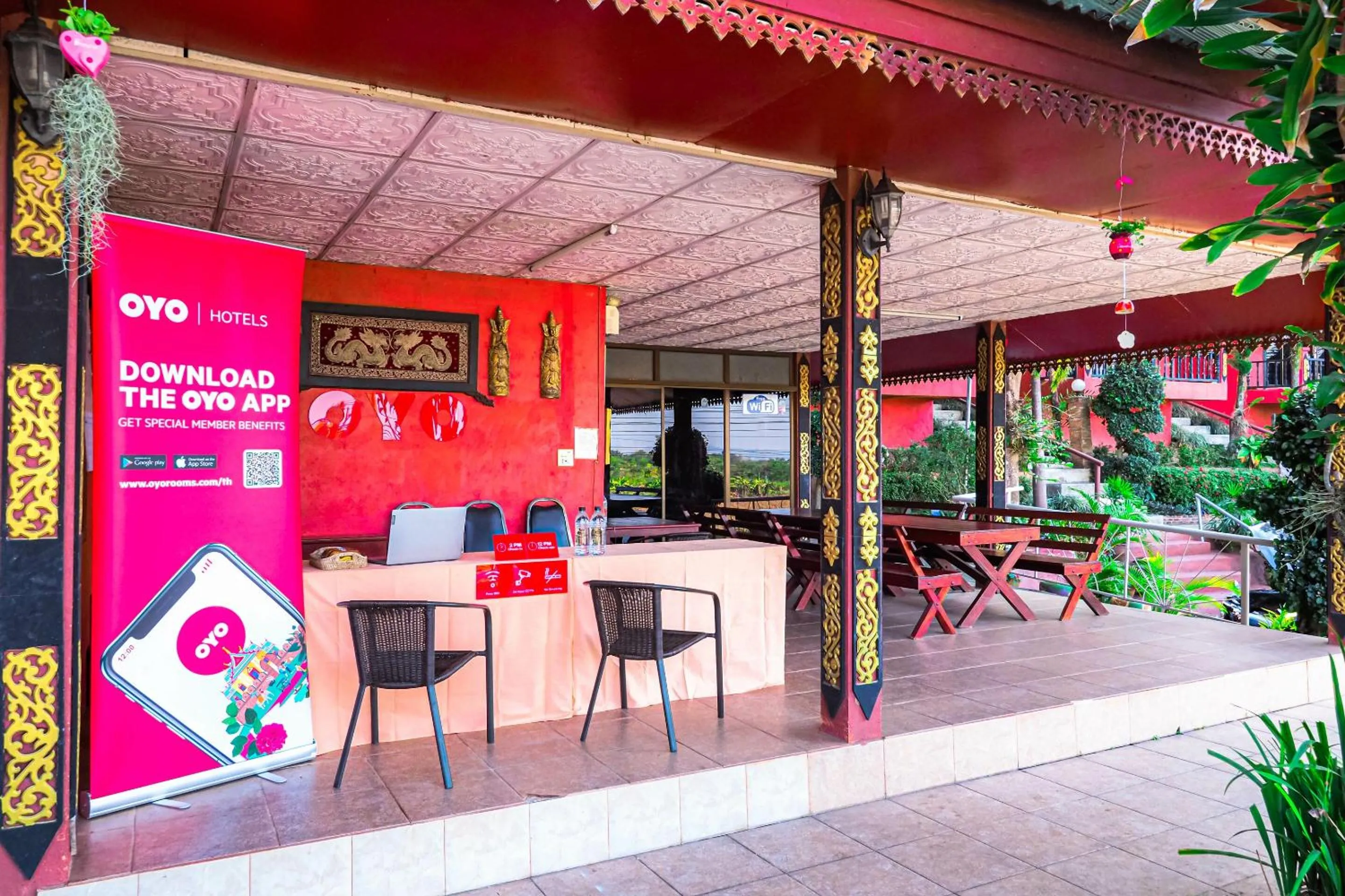 Lobby or reception in OYO 490 Chiangsan Golden Land Resort2