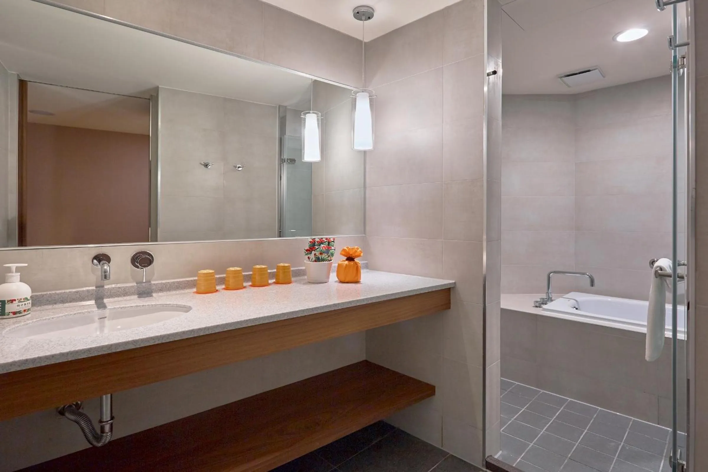 Bathroom in Orange Hotel - Wenhua, Chiayi